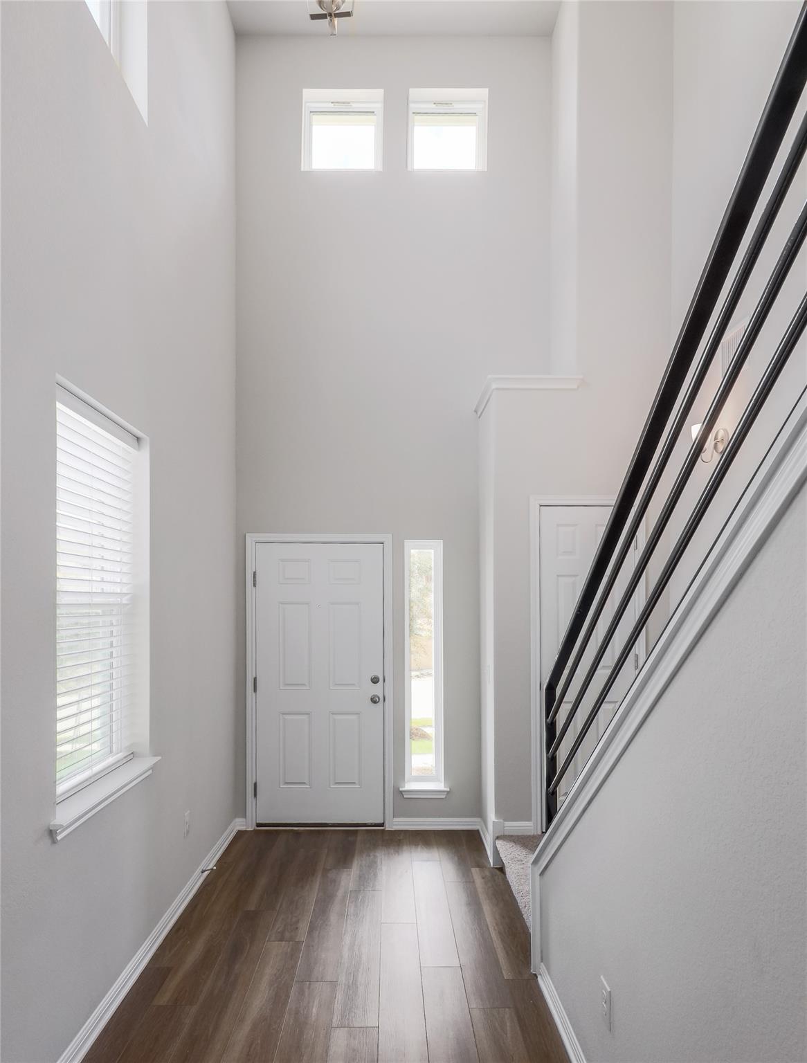 10702 Sentinel DR — photo 5