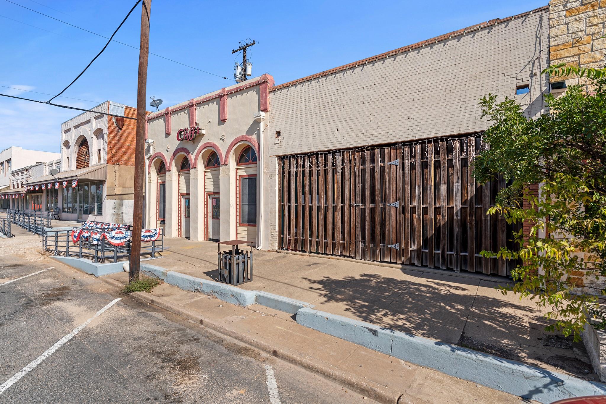 218 Main ST — photo 4
