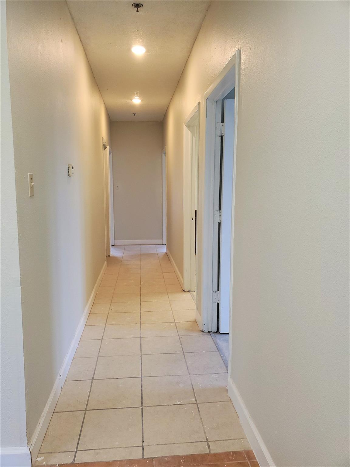 611 Carpenter Ave #105 — photo 4