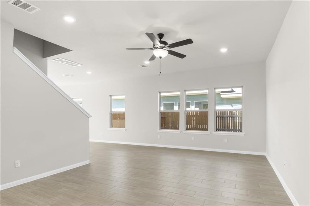 101 Driftwood LN — photo 5