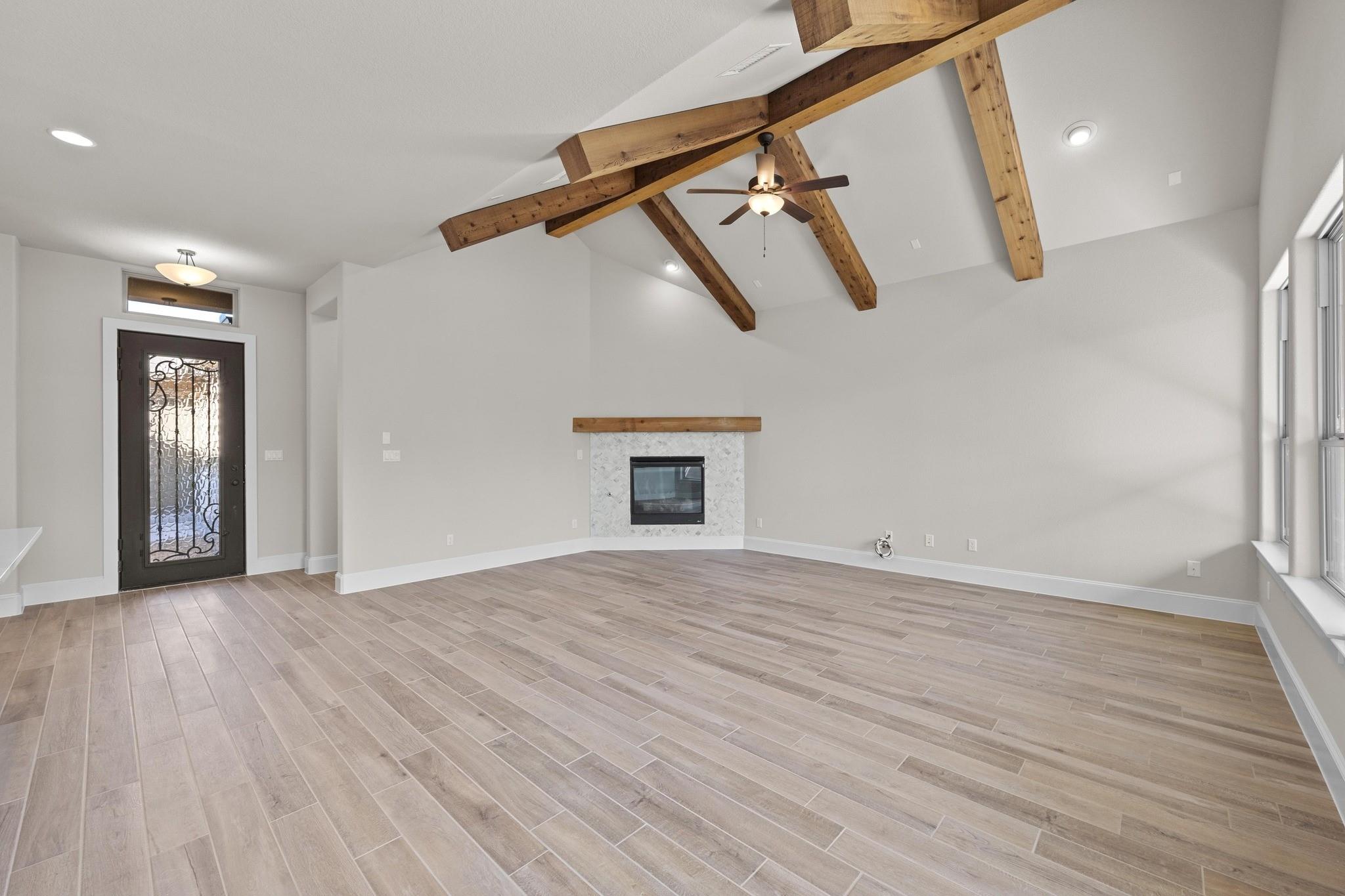 604 Bottlebrush DR — photo 4
