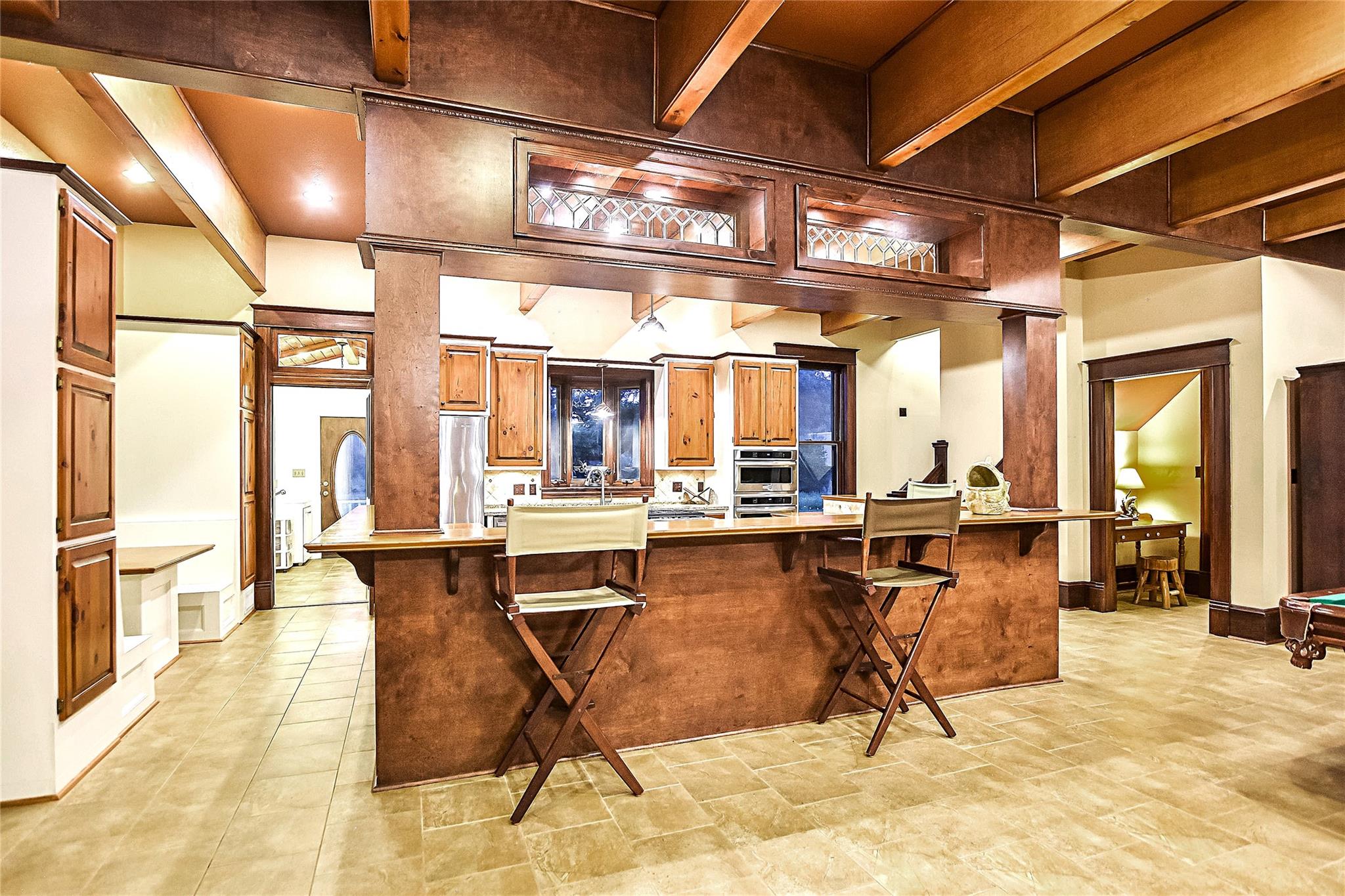 807 Colorado DR — photo 4