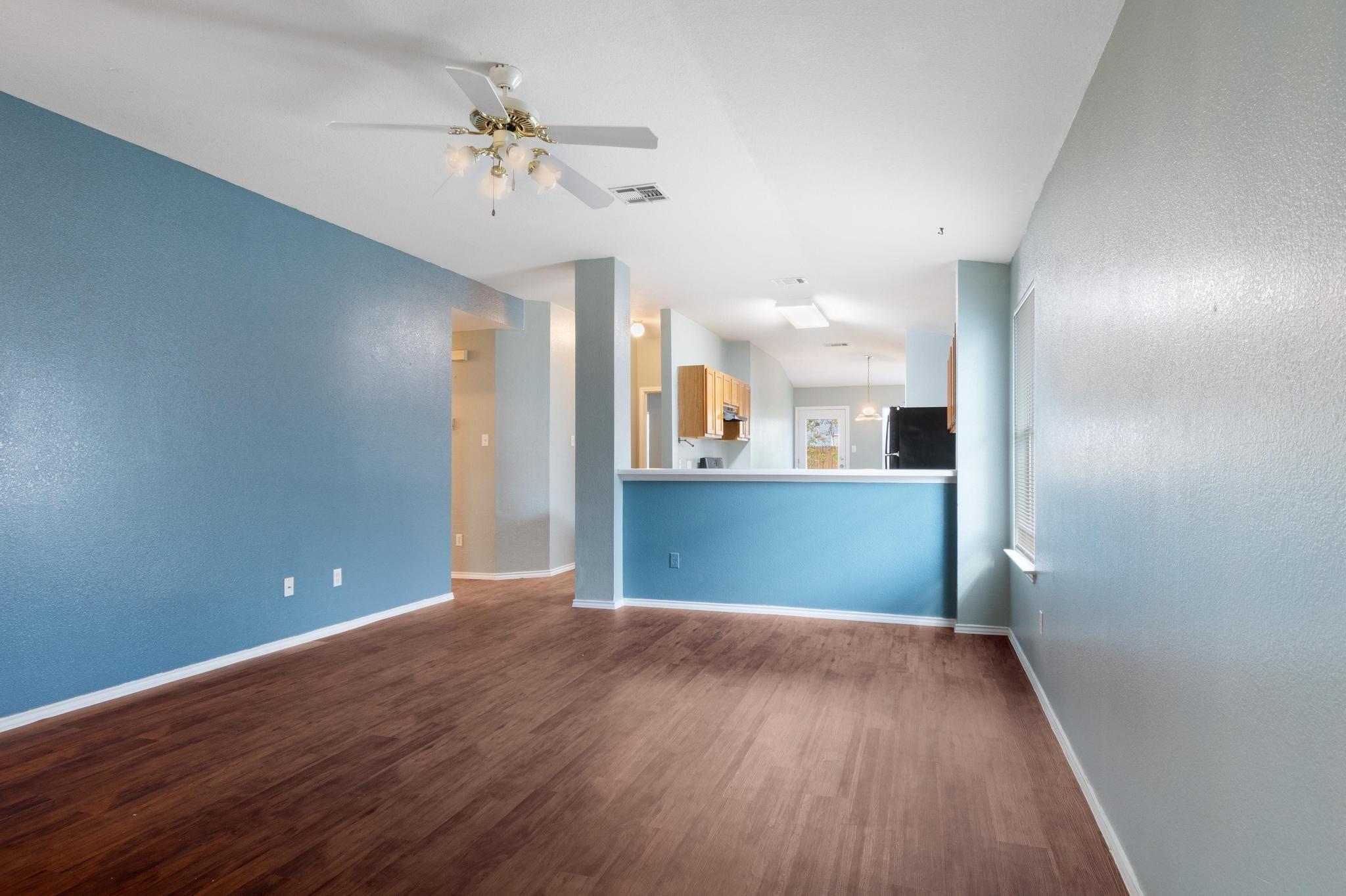 128 Star Of Texas DR — photo 4