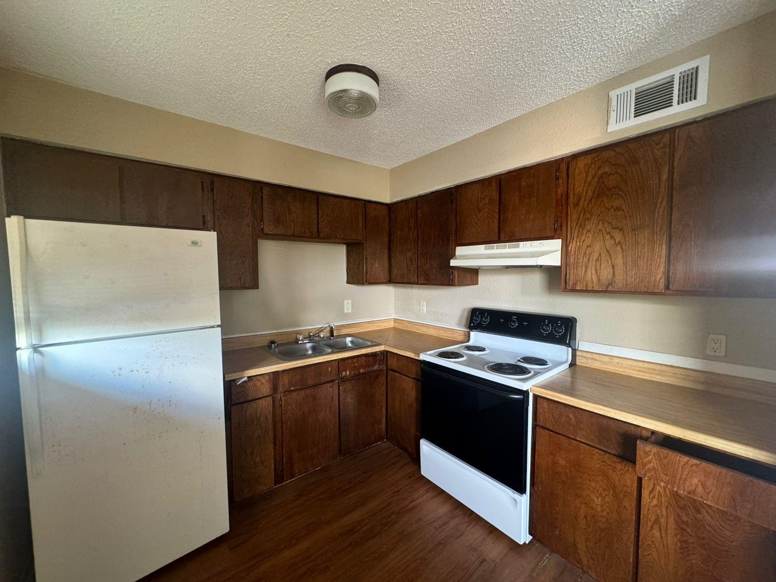 3102 Atkinson Ave — photo 4