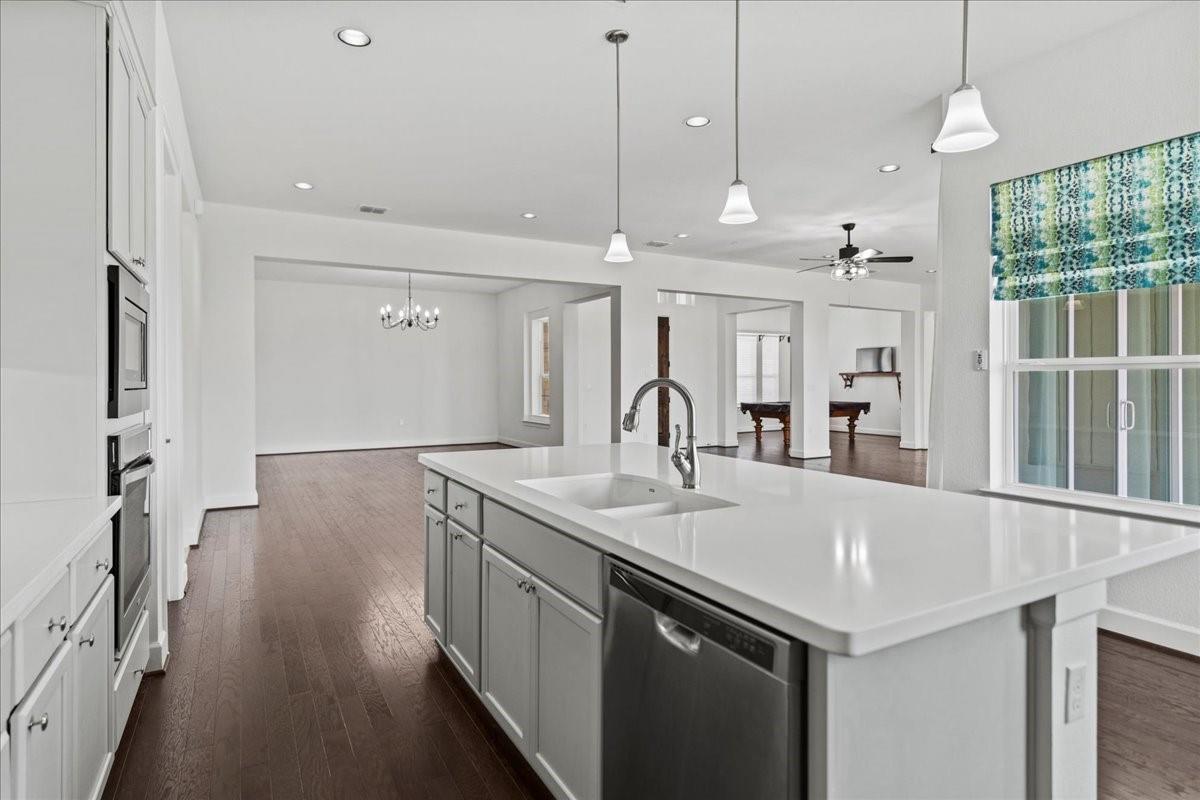 609 Dancing Oak LN — photo 4