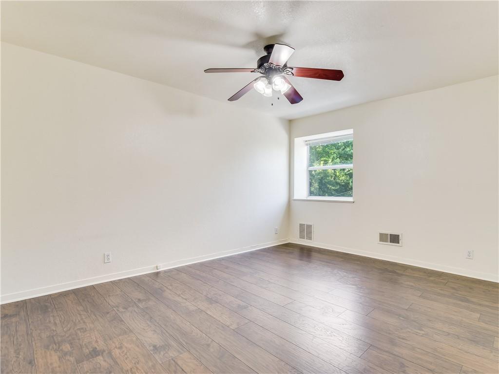 2804 Westhill DR — photo 5