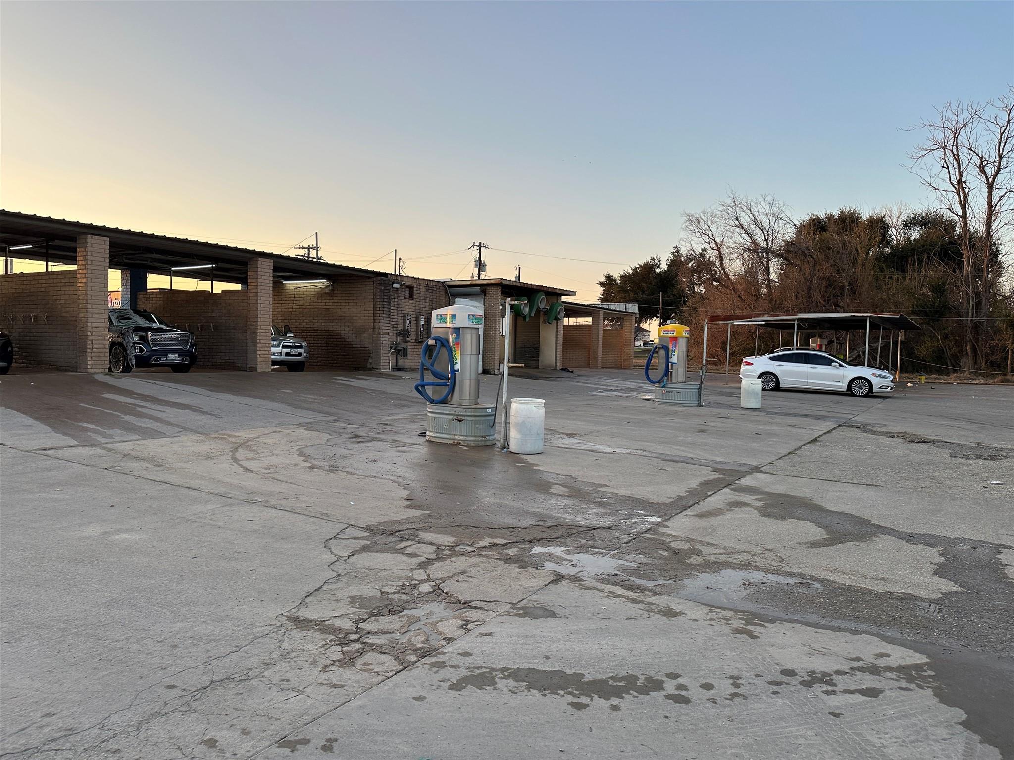 1806 Main ST — photo 4