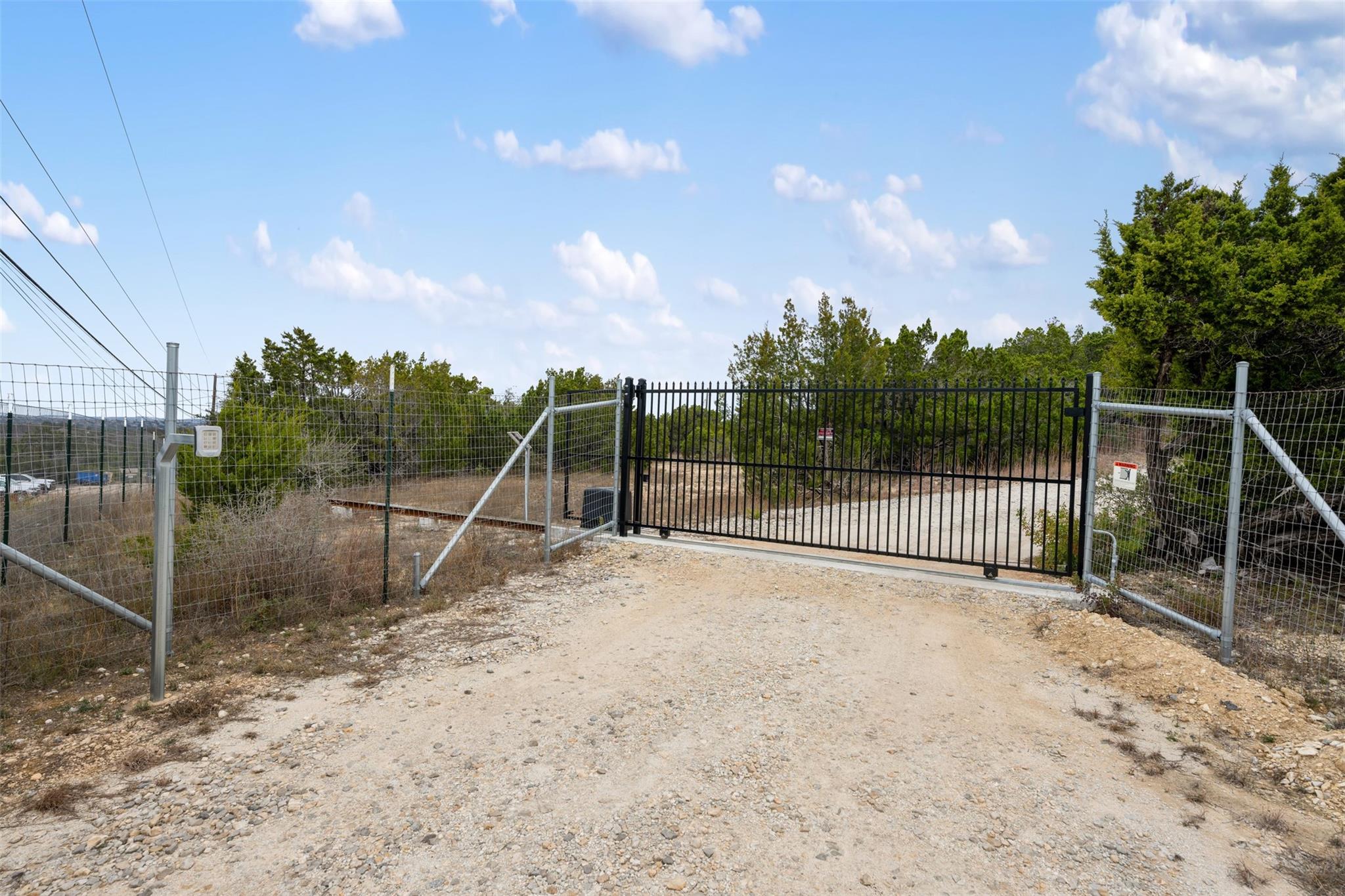 15101 Foy DR — photo 3