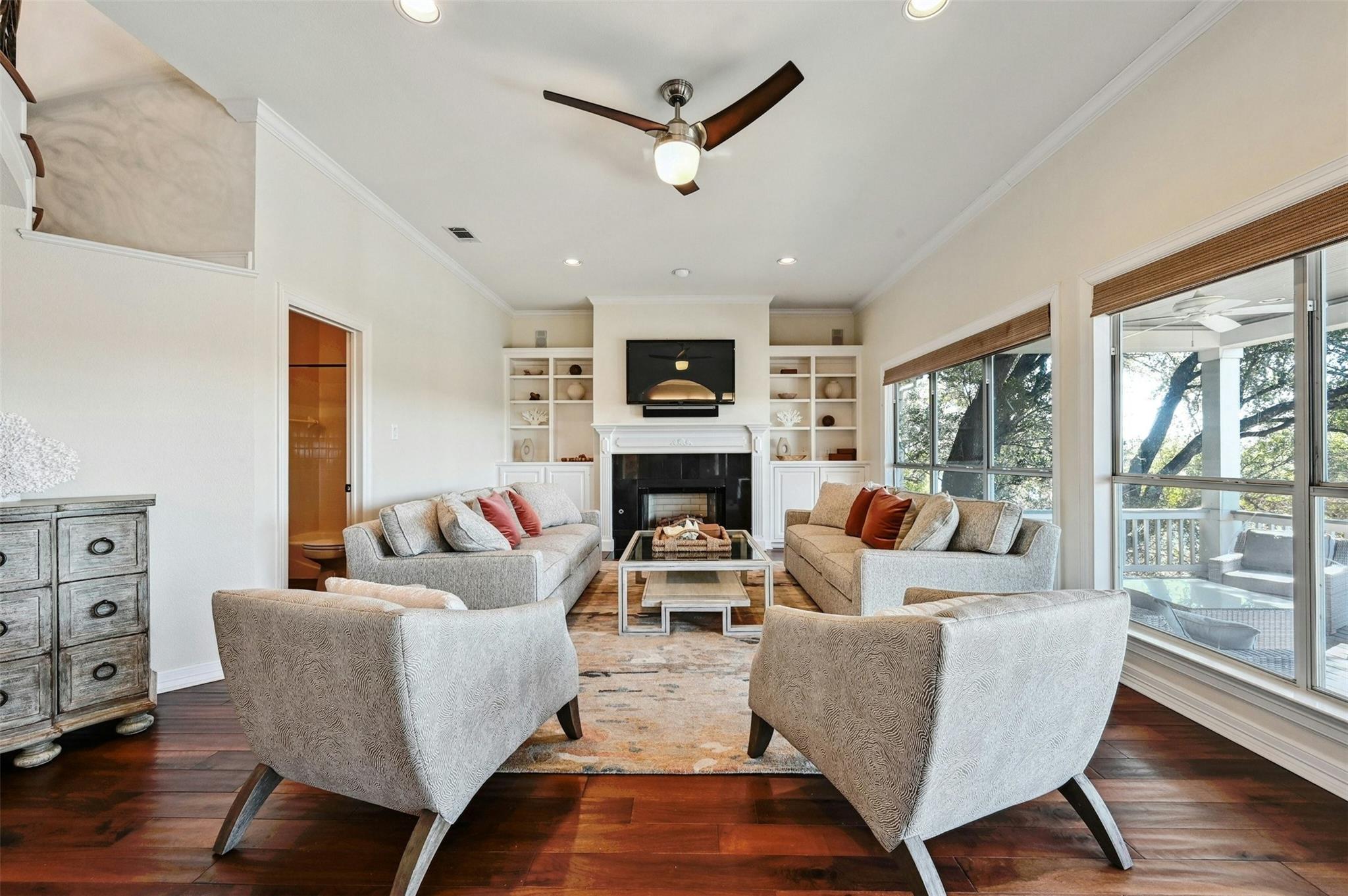 5606 CRAGGY PT — photo 4