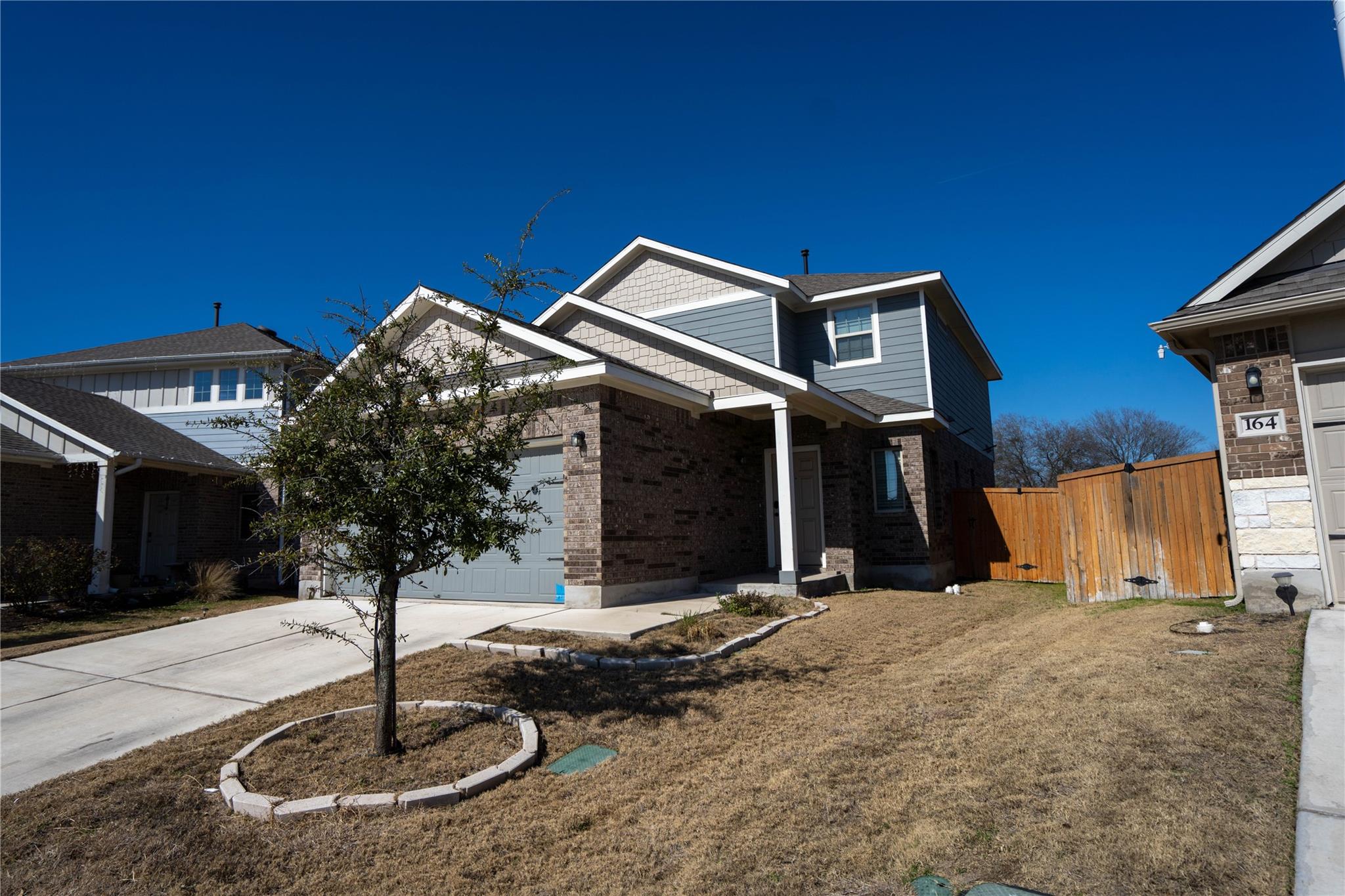 166 Pelican Bay CIR — photo 3