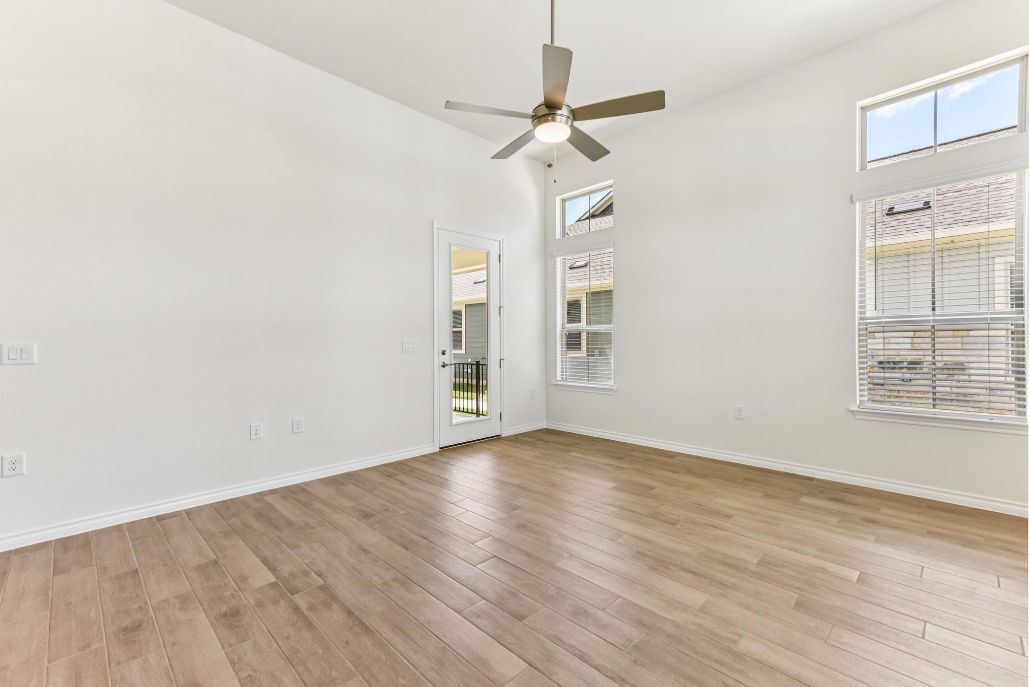 104 Maceo WAY #102 — photo 4