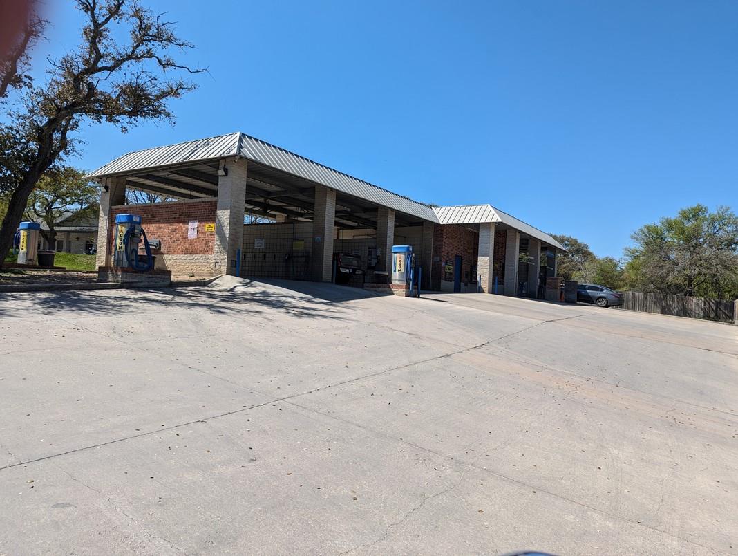 2106 Hunter RD — photo 3