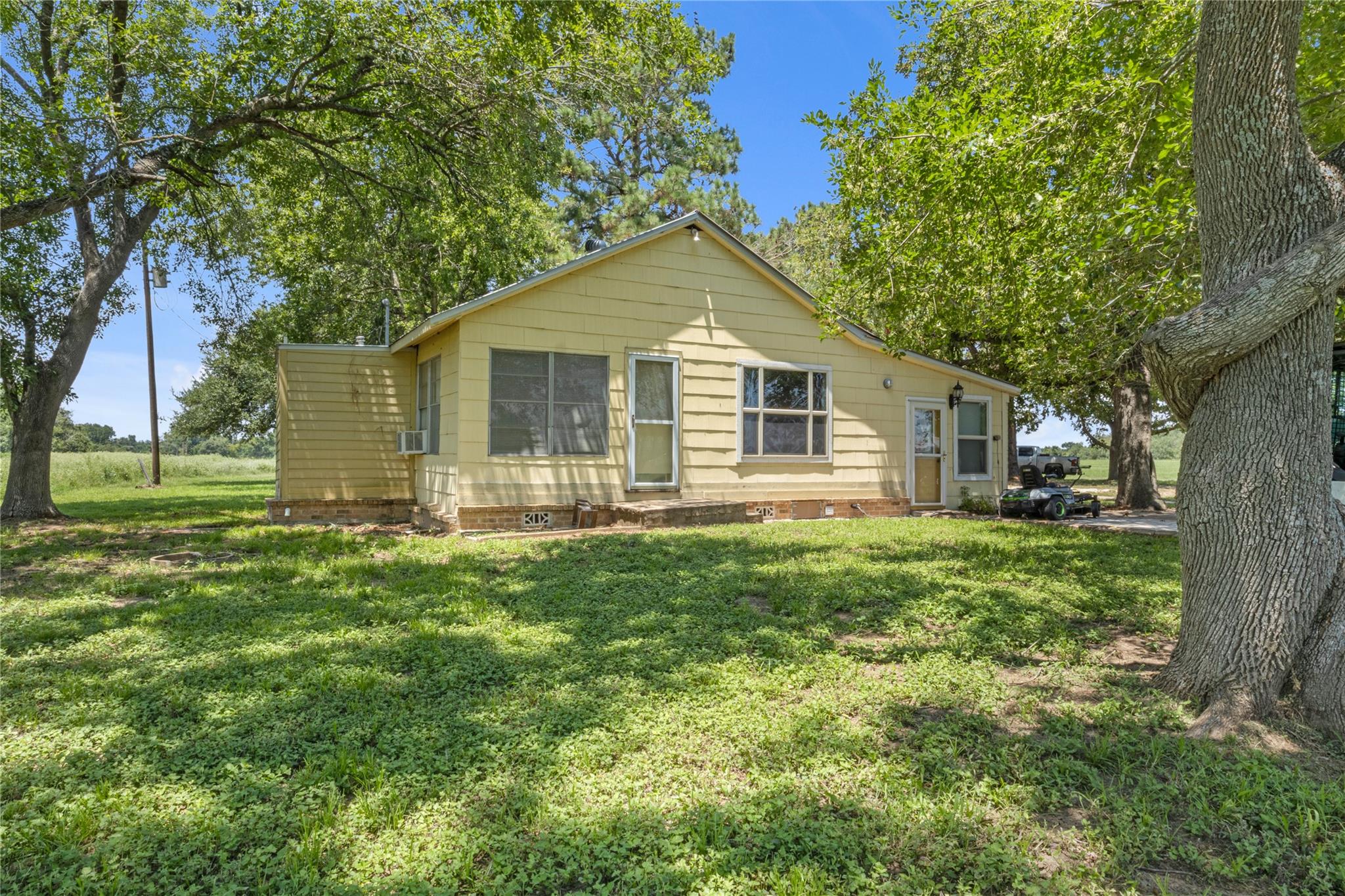 451 Pleasant Grove RD — photo 3