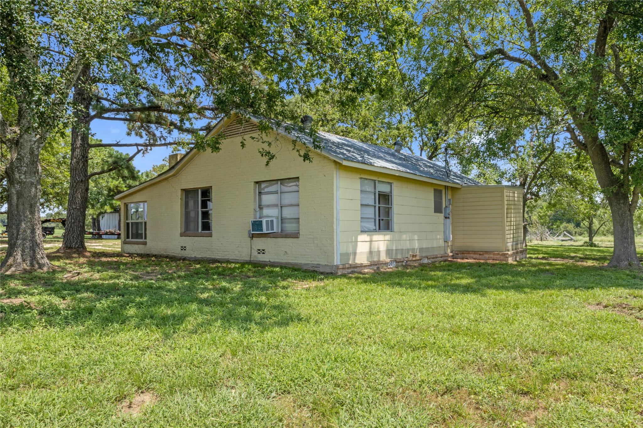 451 Pleasant Grove RD — photo 4