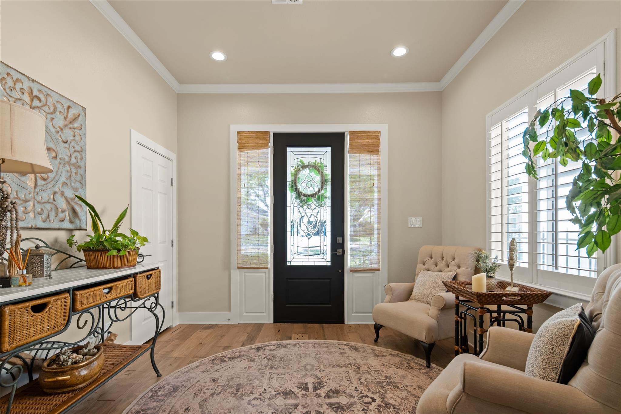 2216 Garden CT — photo 4