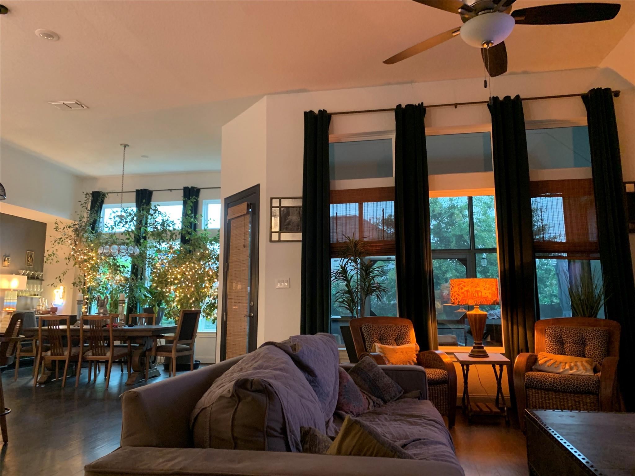 1335 Gruene Glen ST — photo 5