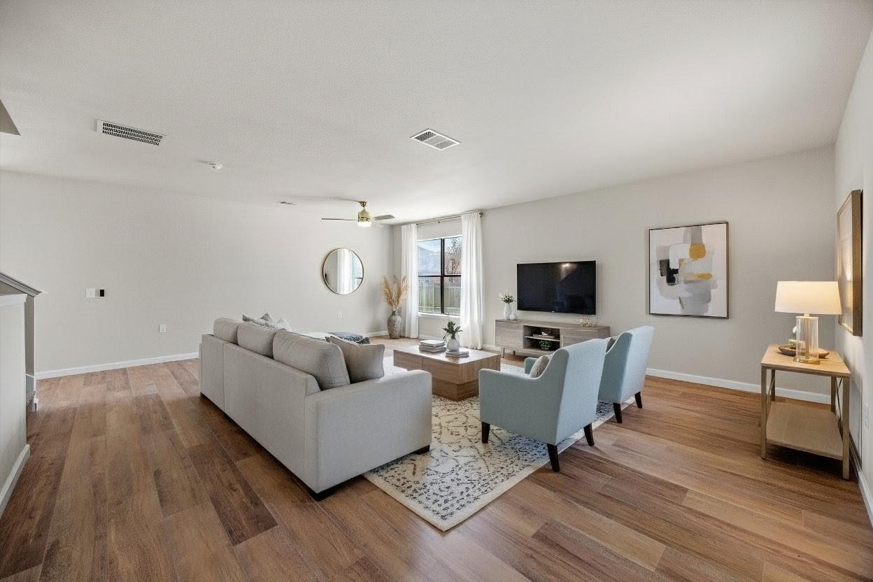 7541 Redrick DR — photo 3