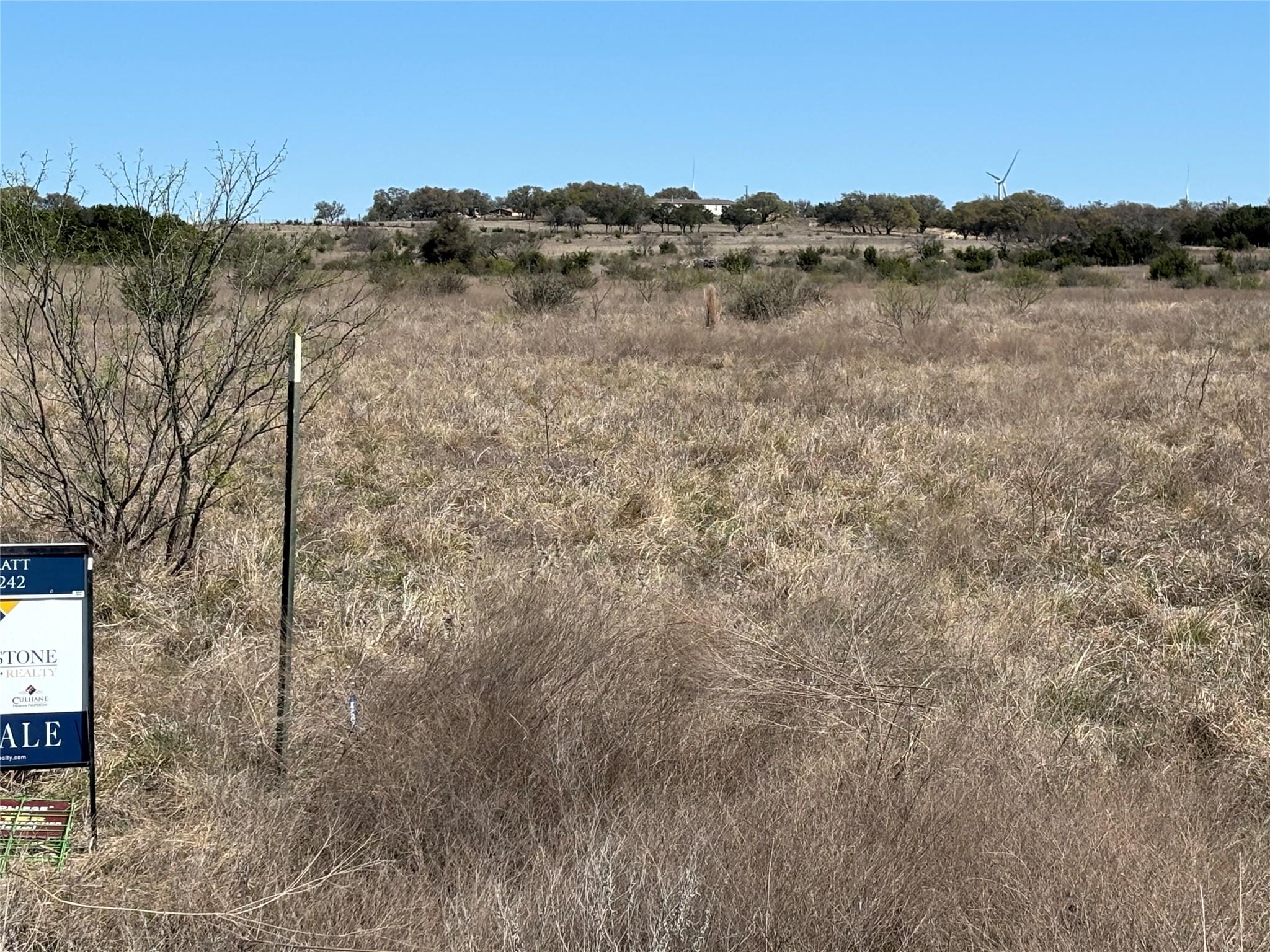 108 Live Oak Mott DR — photo 3
