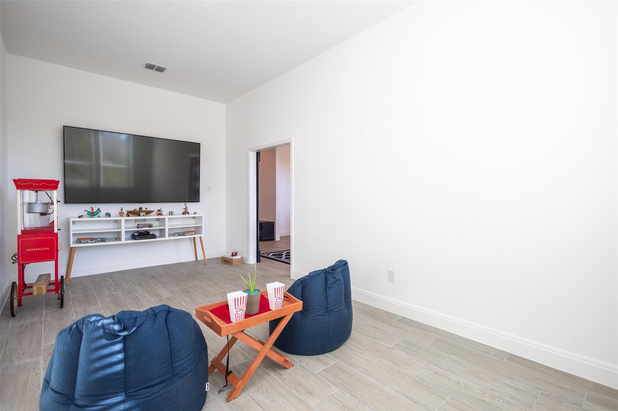 121 Black Talon LN — photo 4