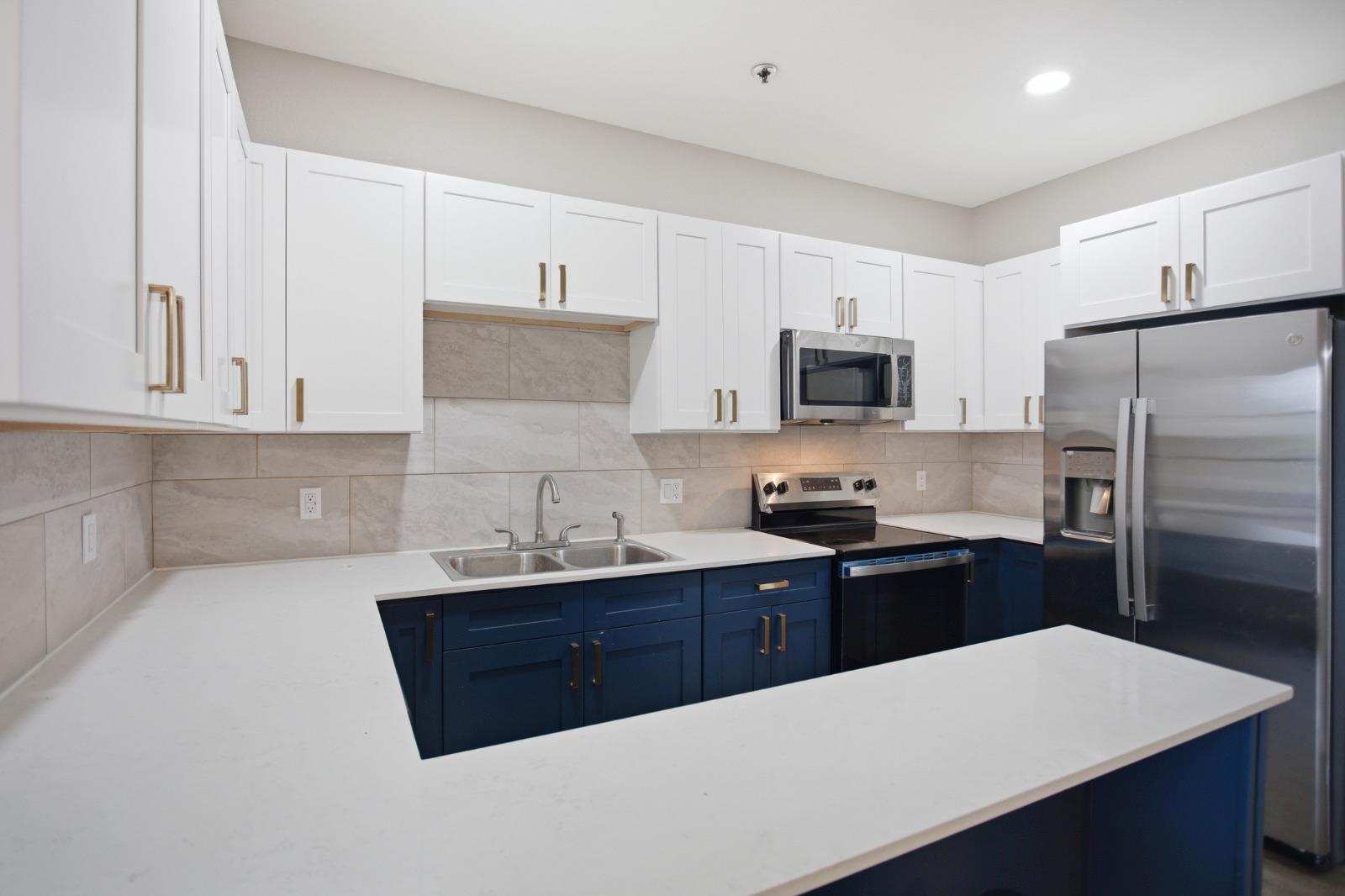 611 Carpenter Ave #201 — photo 5