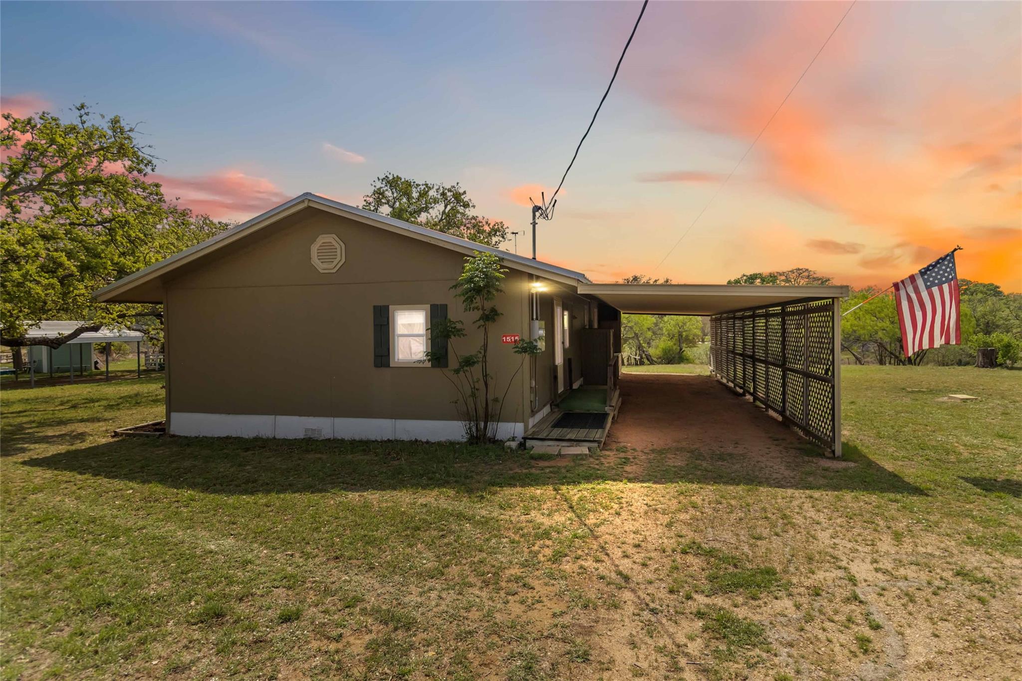 1515 Bee LN — photo 5