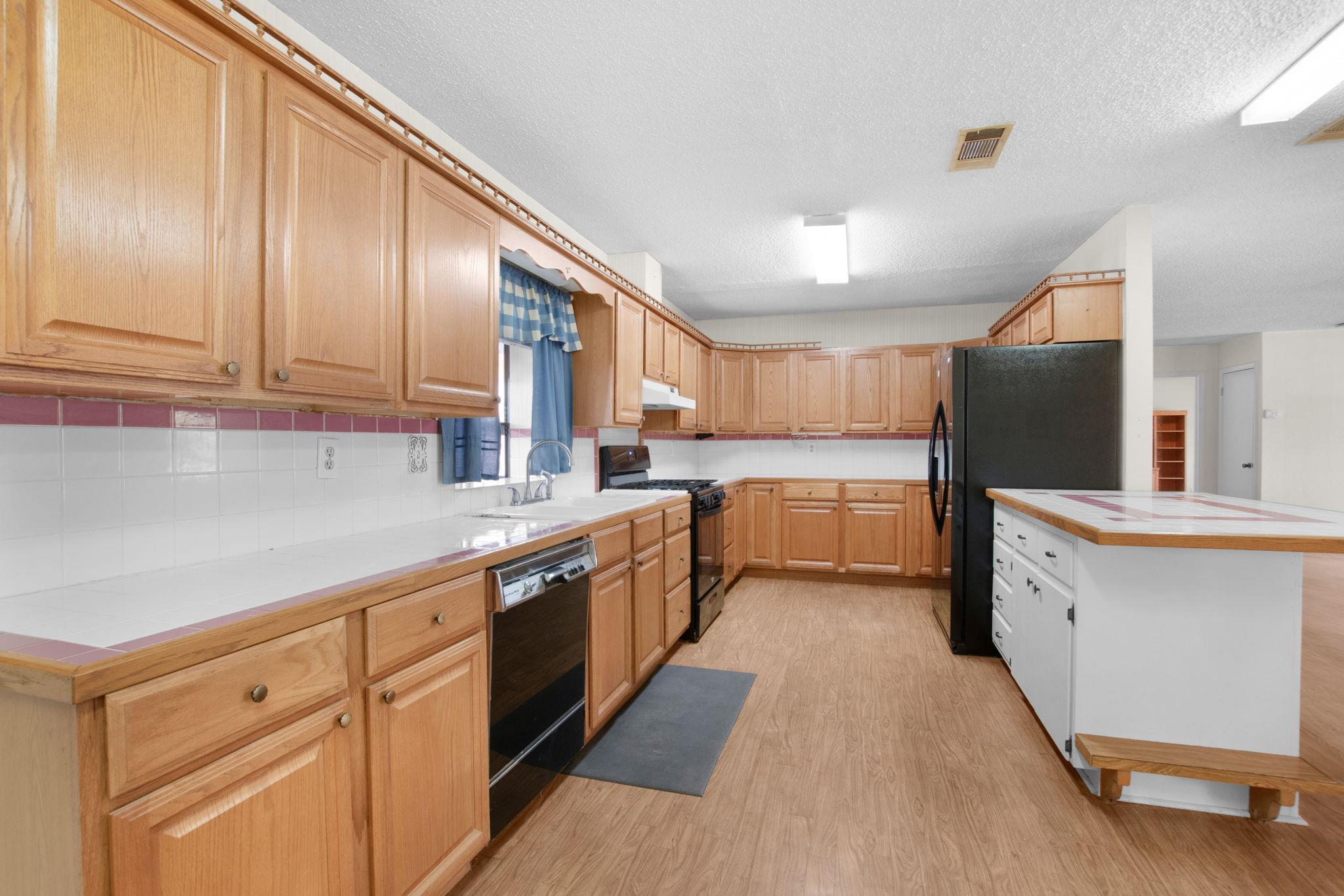 112 Frazier ST — photo 5