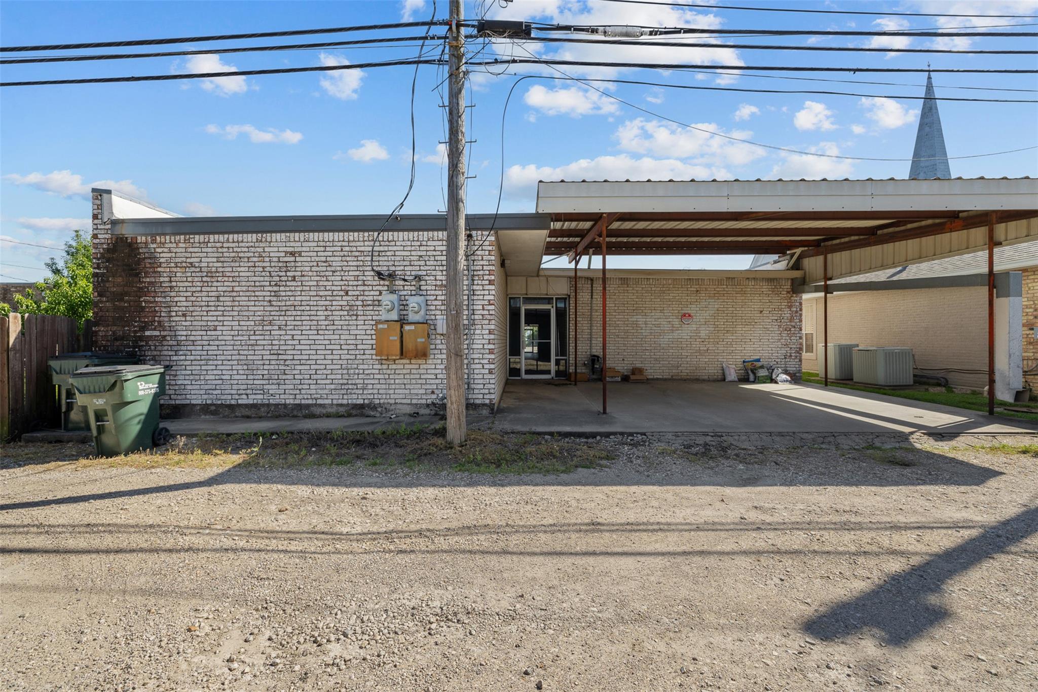 251 Hempstead ST — photo 5