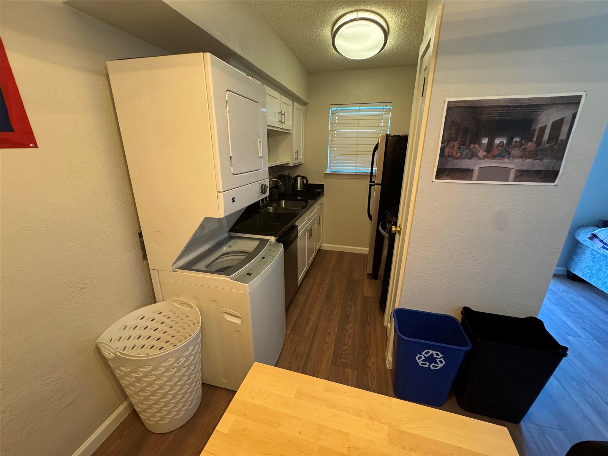 2401 Manor RD #118 — photo 5