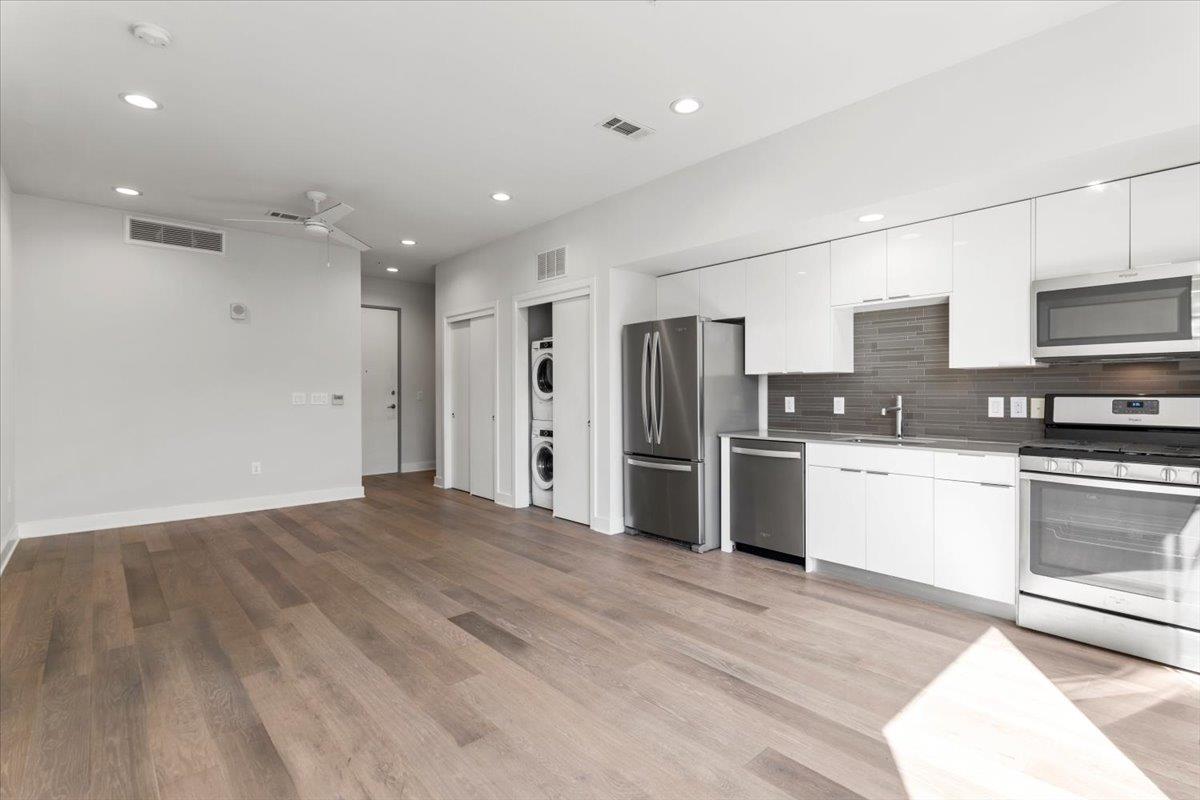 1800 4th ST #331 — photo 3
