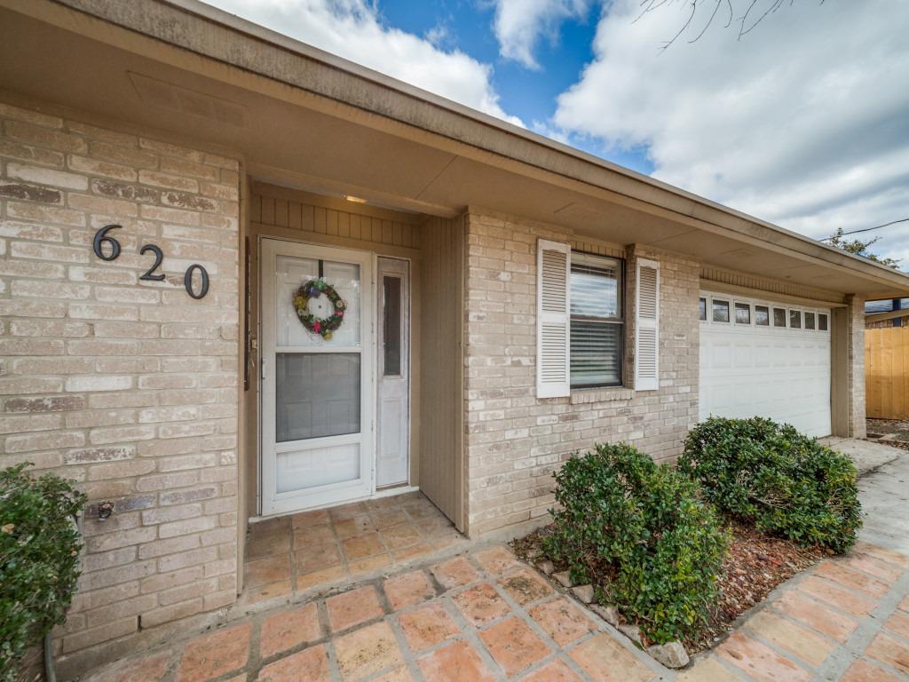620 Lake Island DR — photo 4