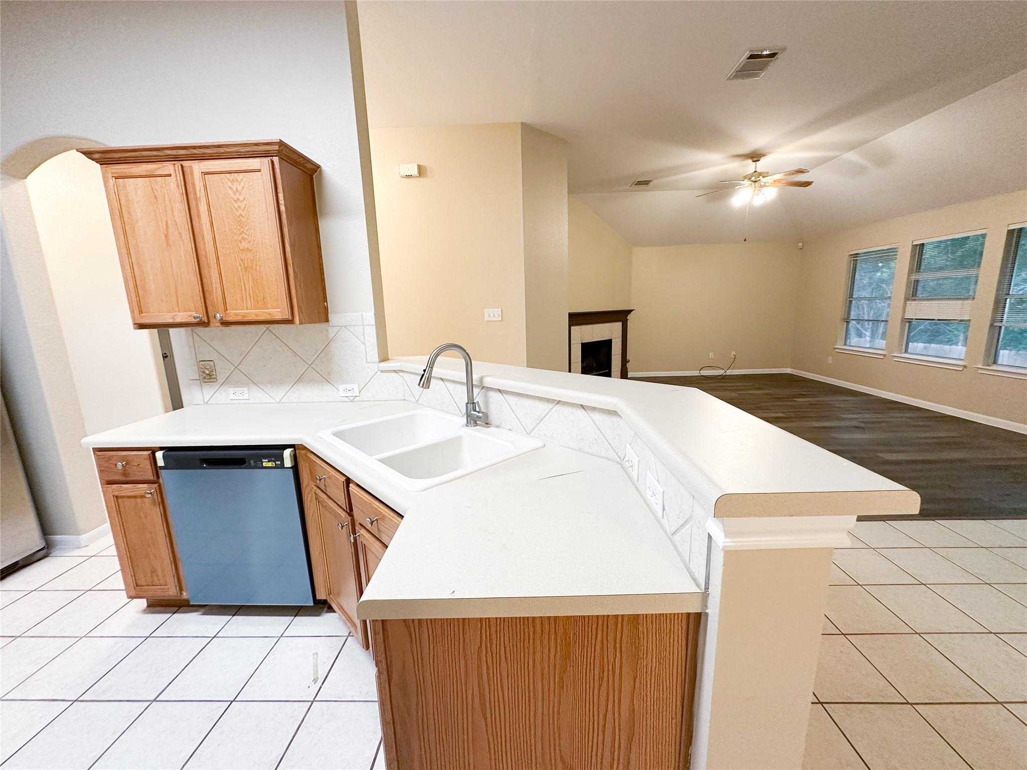 1386 Ashberry TRL — photo 3