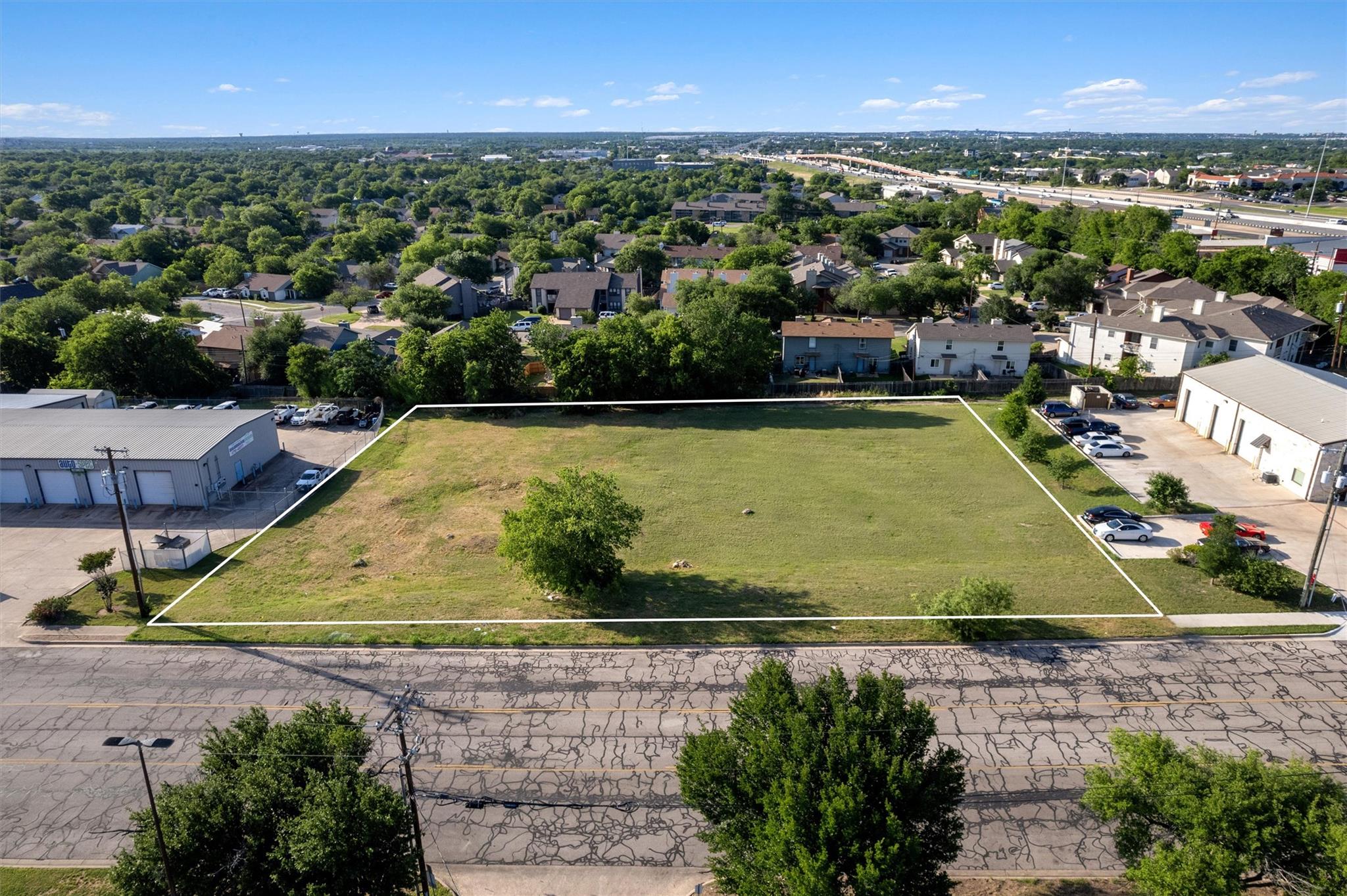 330 Old West DR — photo 3