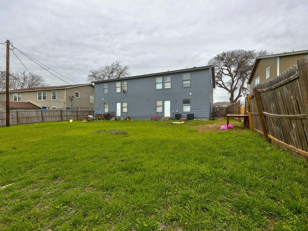 8307 Garcreek CIR — photo 4