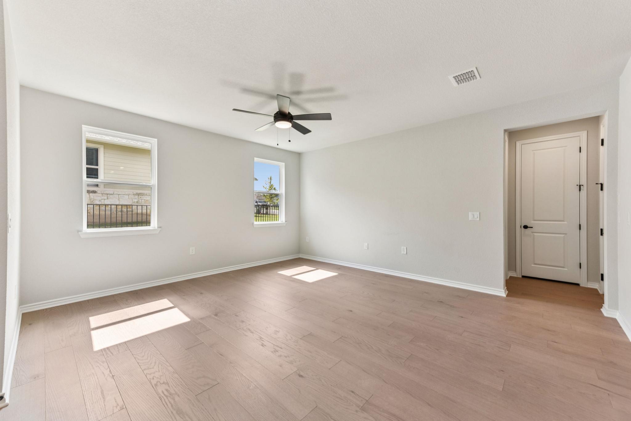 127 Antoinette WAY — photo 4