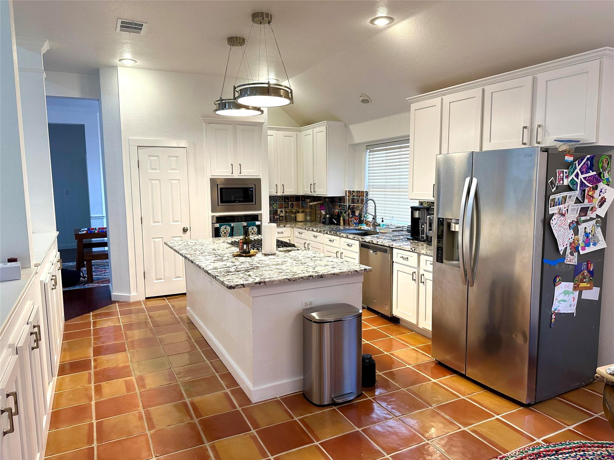 1904 Chasewood DR — photo 3