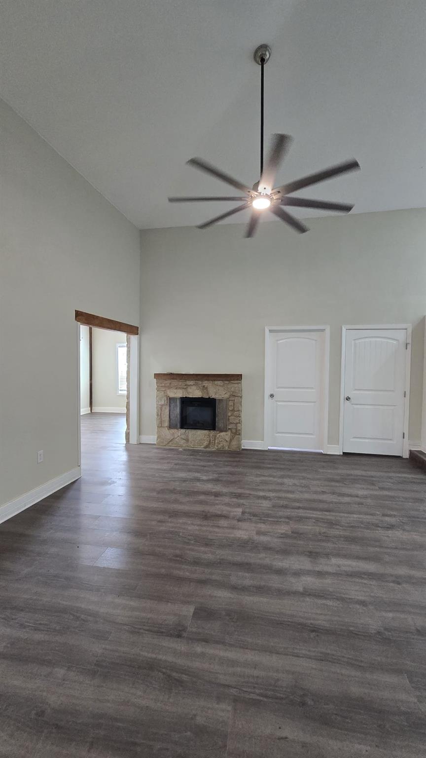 305 Remuda DR — photo 4