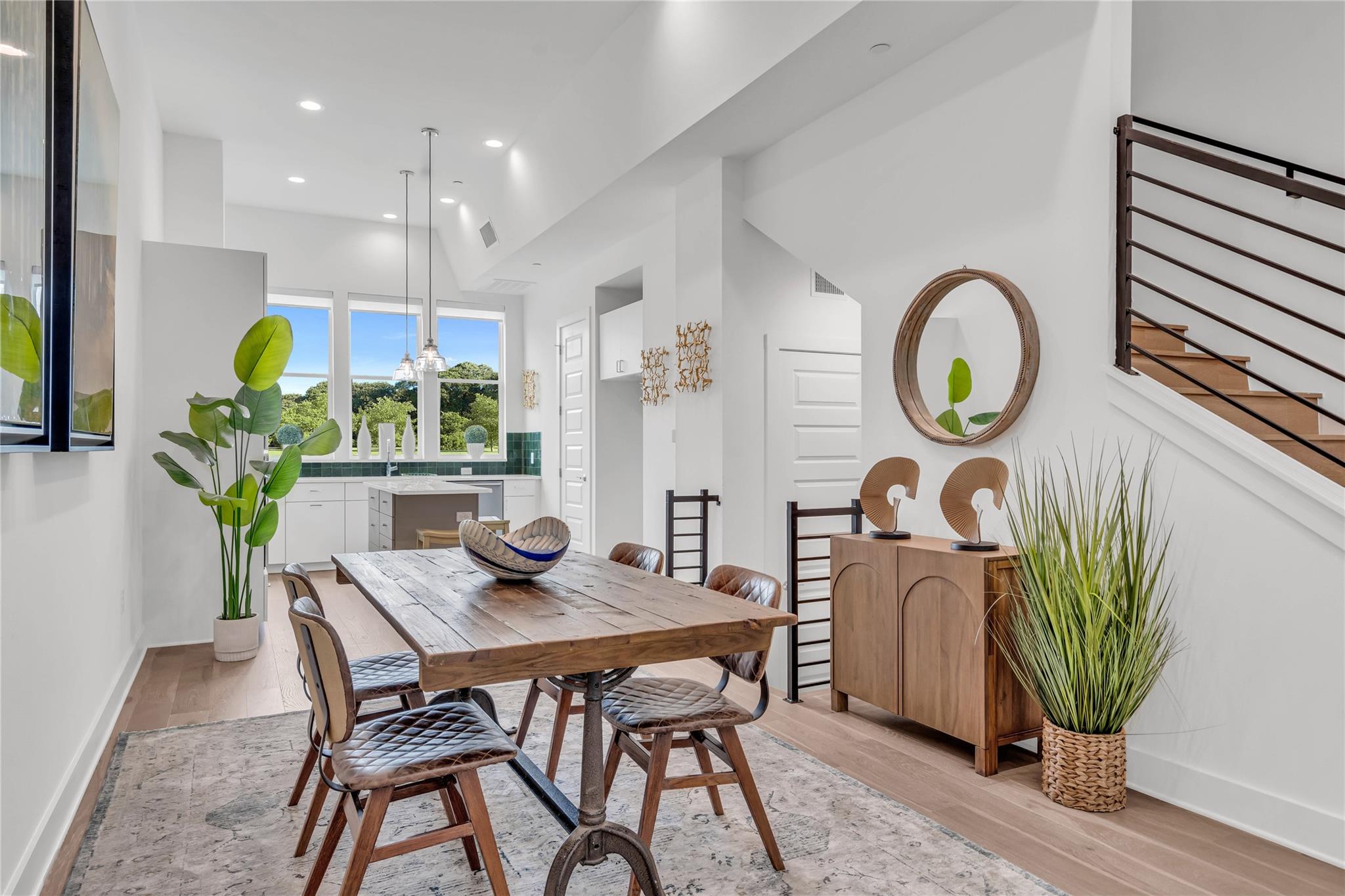 2505 Bluebonnet Ave #5 — photo 4