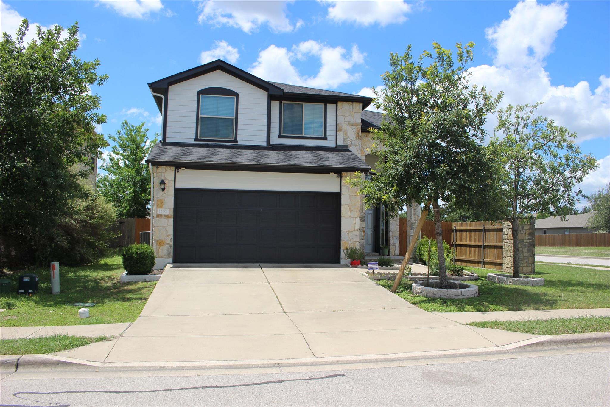 12301 Stoneridge Gap LN — photo 4