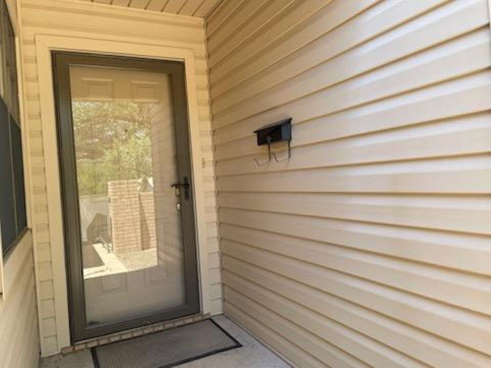 306 Arnold ST — photo 3