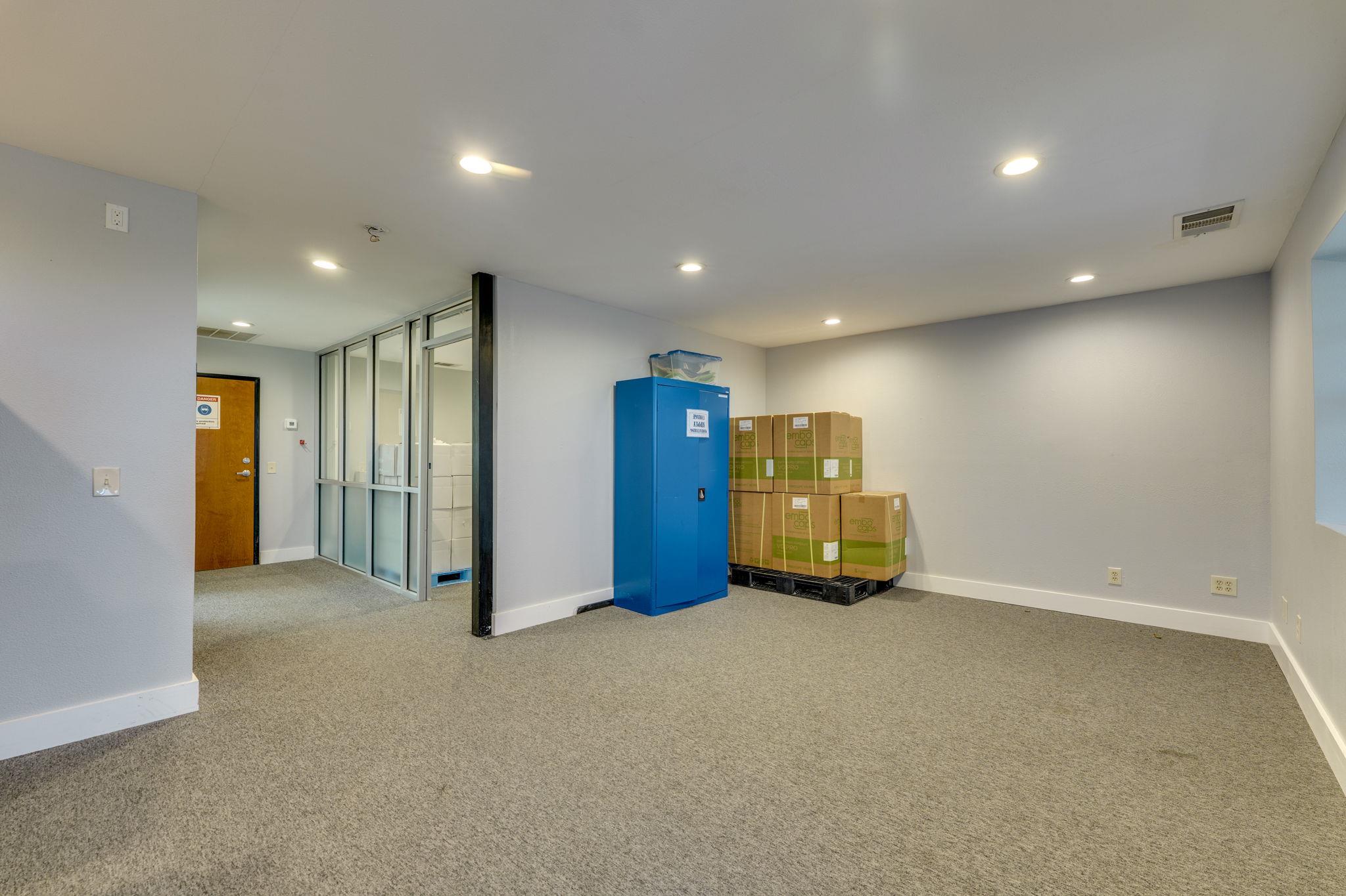 14121 US 290 #Building 11-Suites A & B — photo 4