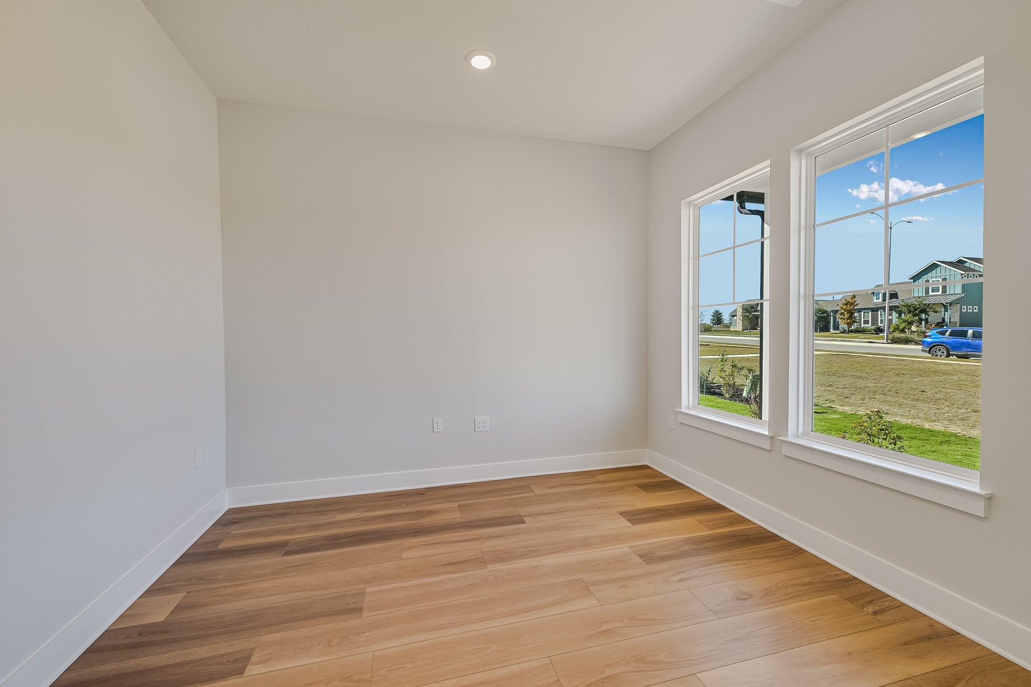 8606 Dongan DR — photo 3