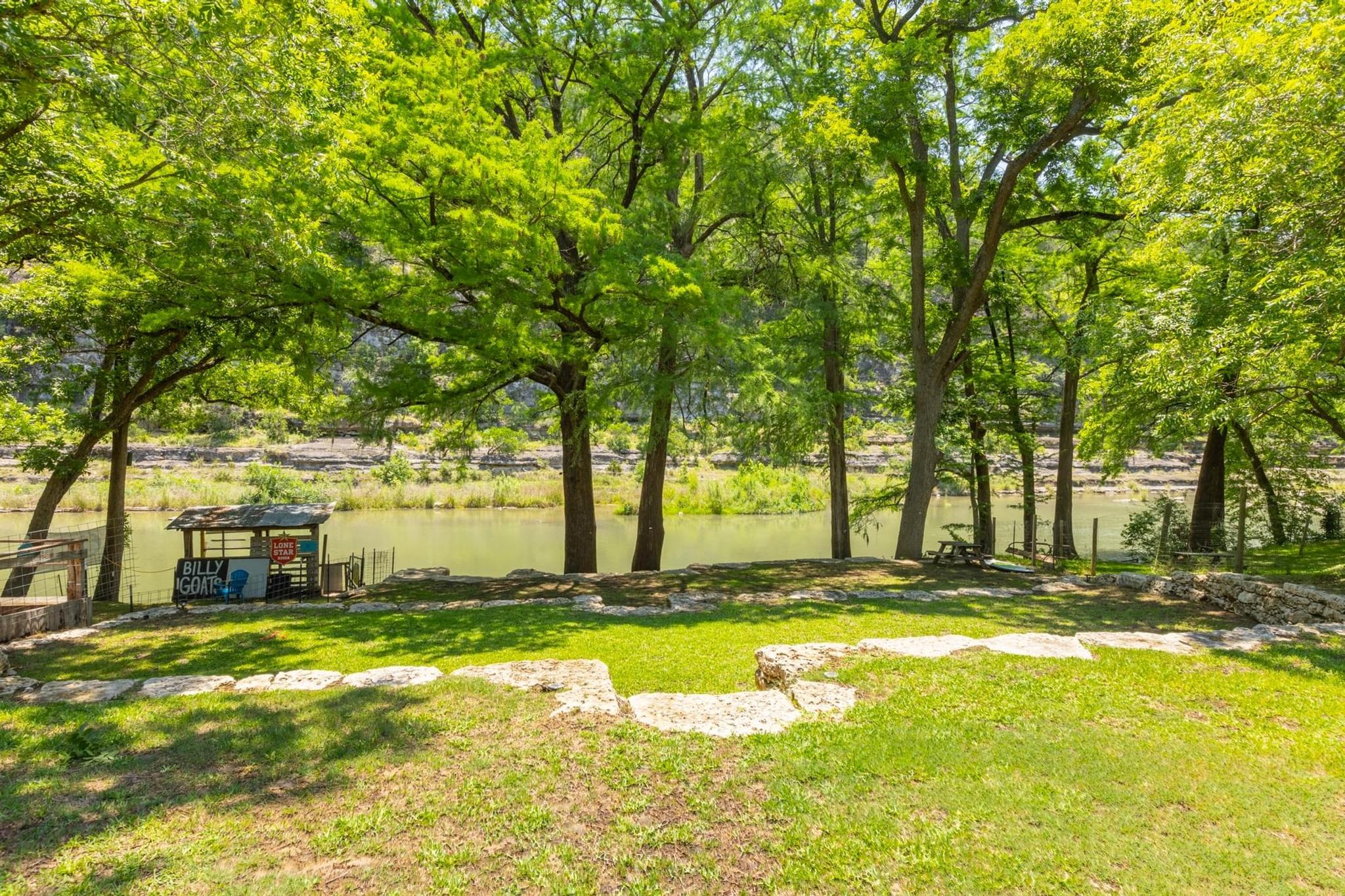 8560 RIVER RD RD — photo 3