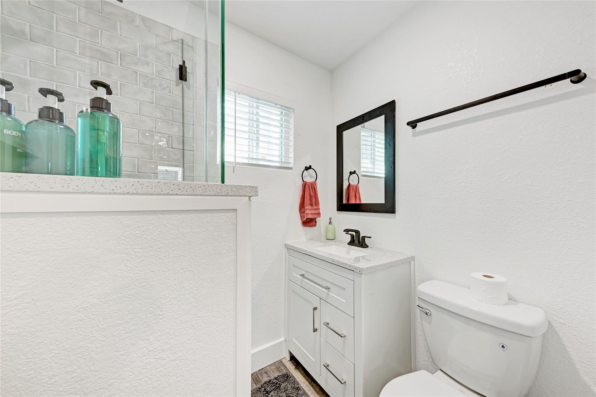 2302 Leon ST #5 — photo 4