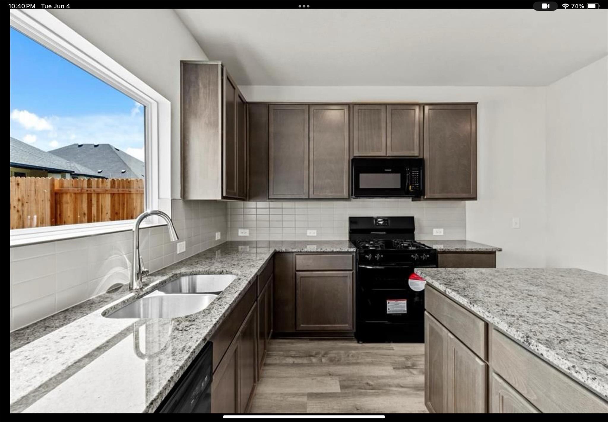 138 Blackwell LN — photo 5