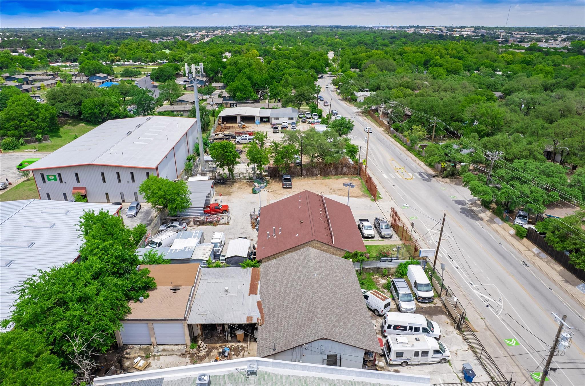 8212 Georgian DR — photo 3