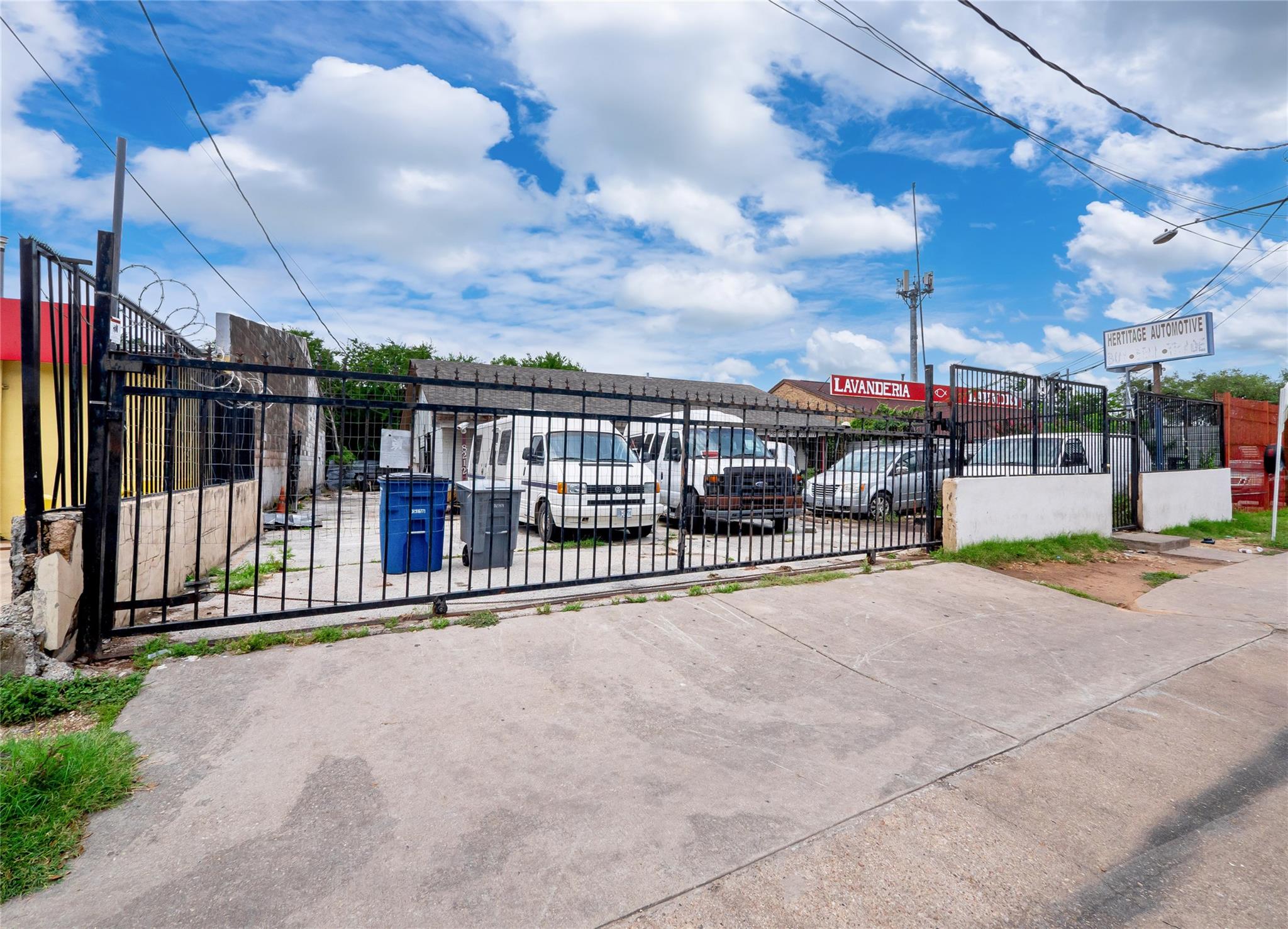 8212 Georgian DR — photo 4