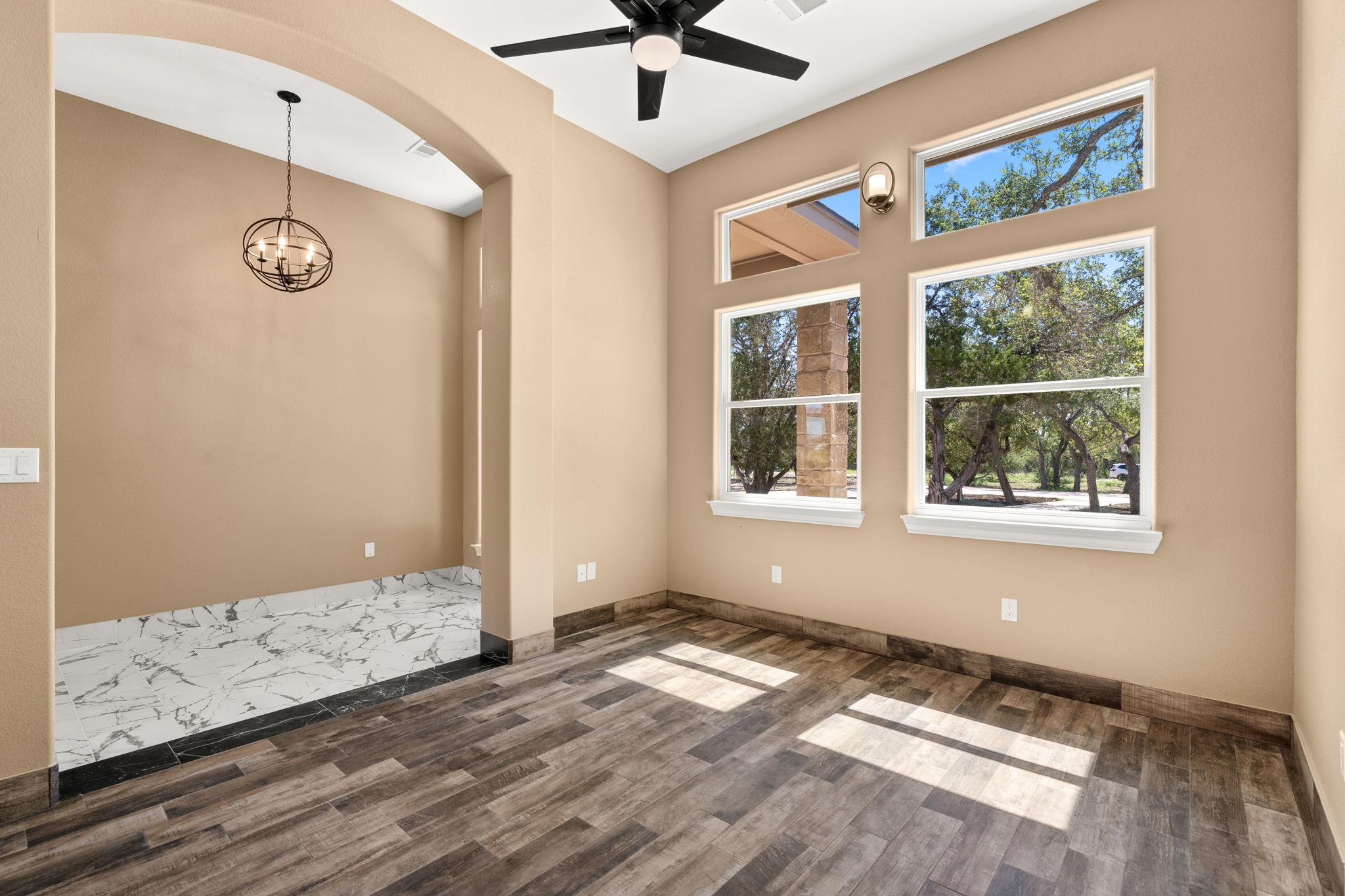1424 Cattail DR — photo 4