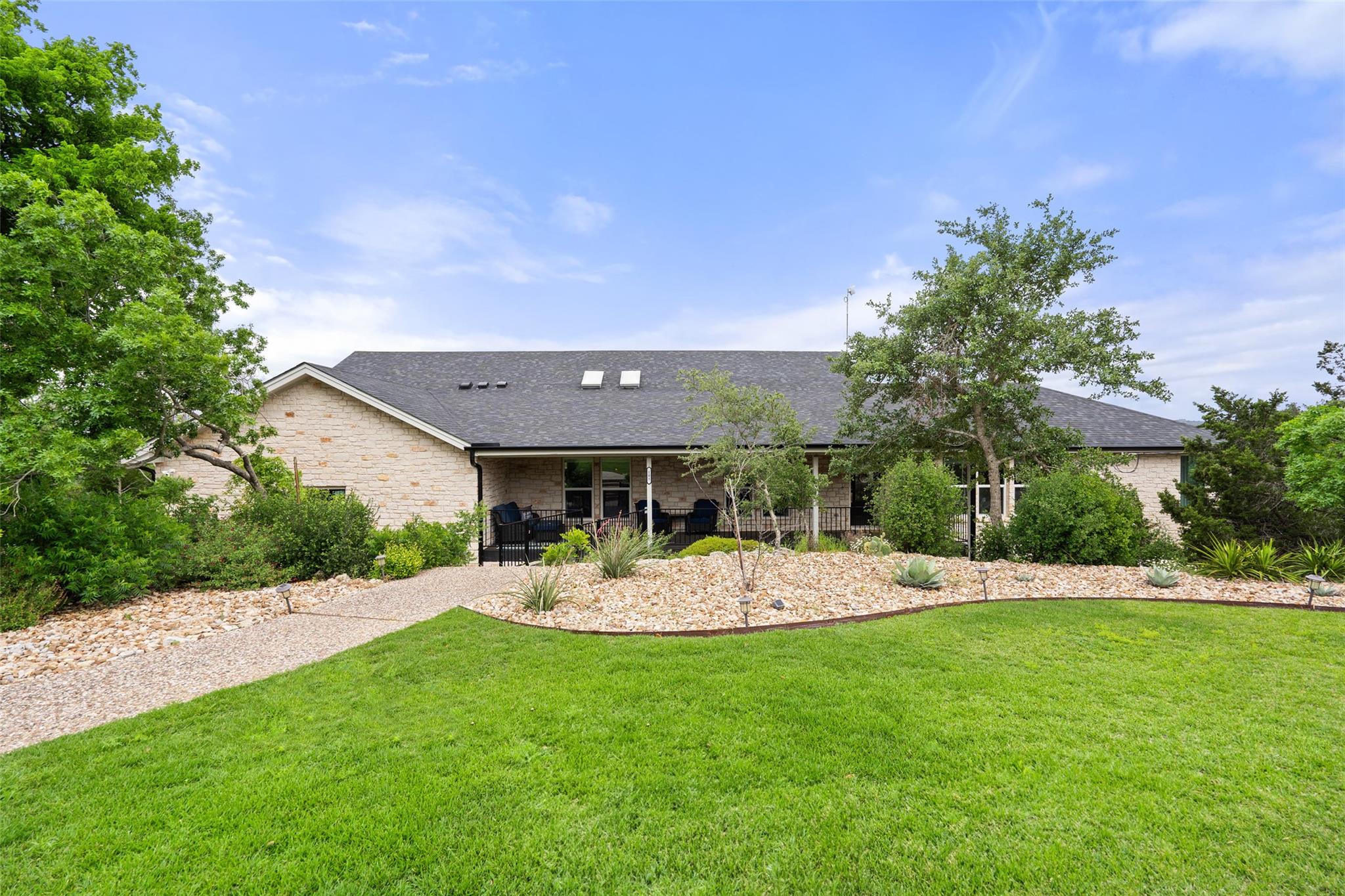 105 Stonegate LN — photo 3