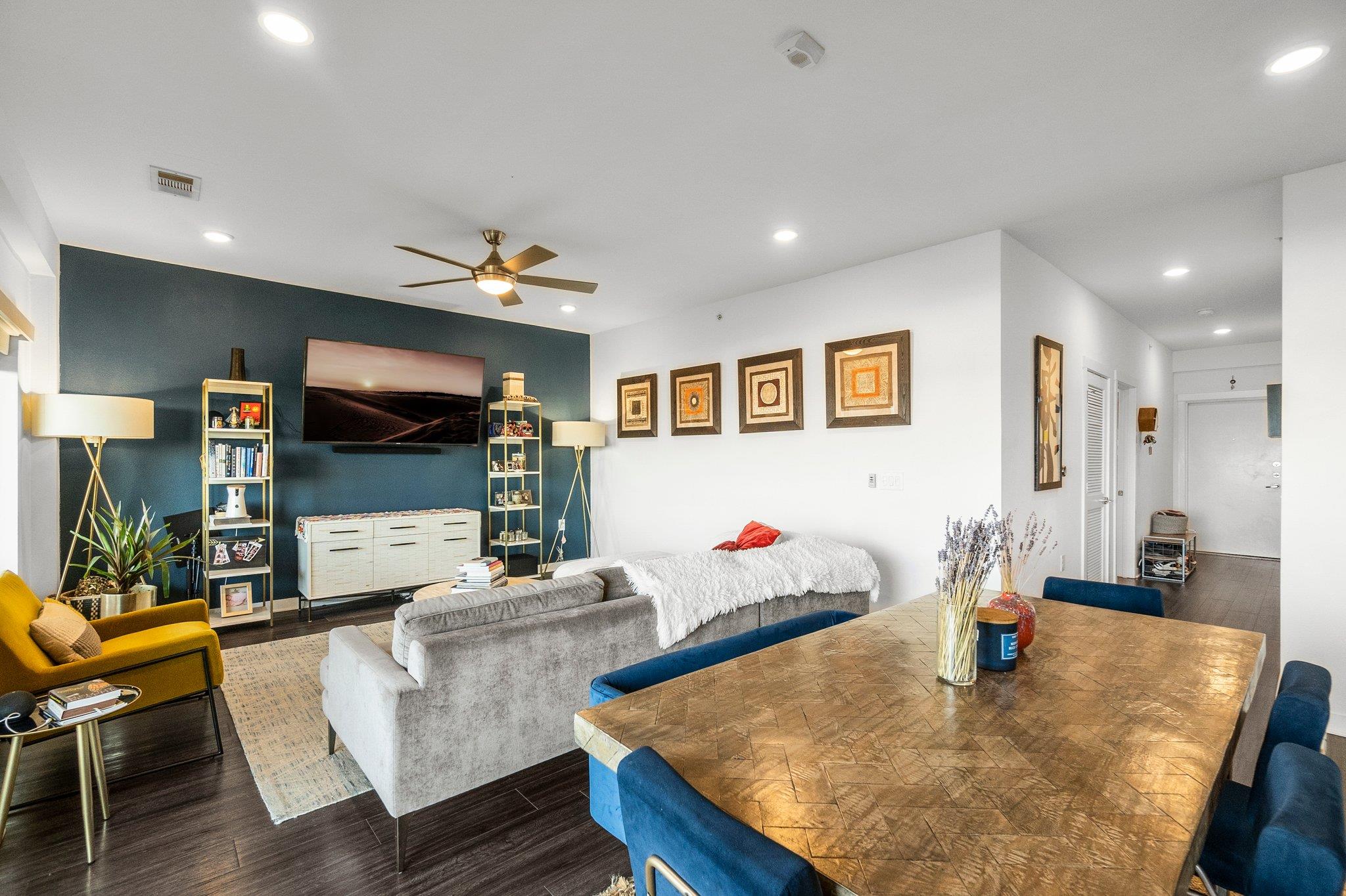4361 Congress Ave #636 — photo 3