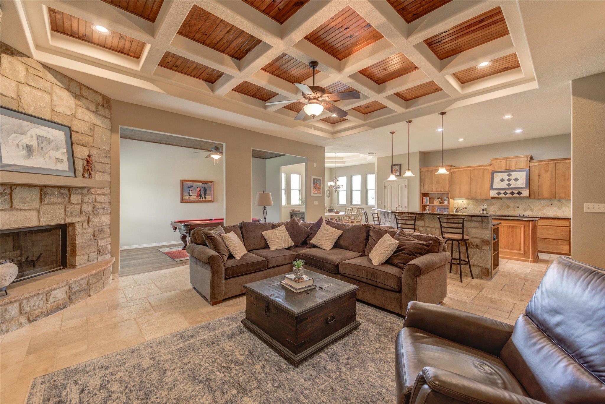 208 Colina Cove DR — photo 3